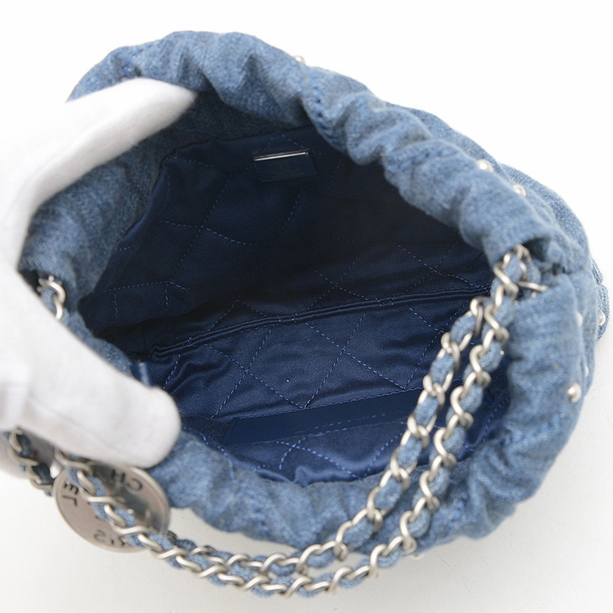 Chanel  Shoulder Bag (Pre-Owned)