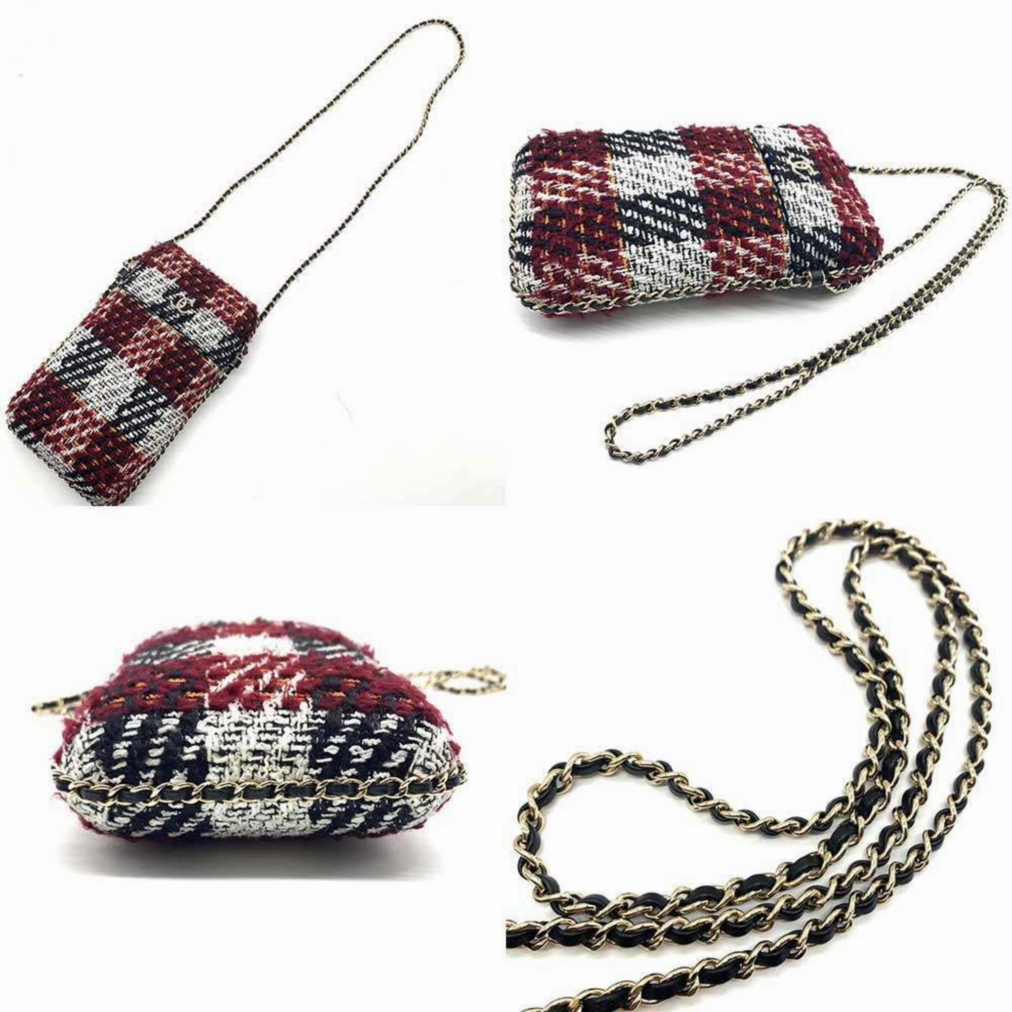 Chanel Tweed Shoulder Bag (Pre-Owned)