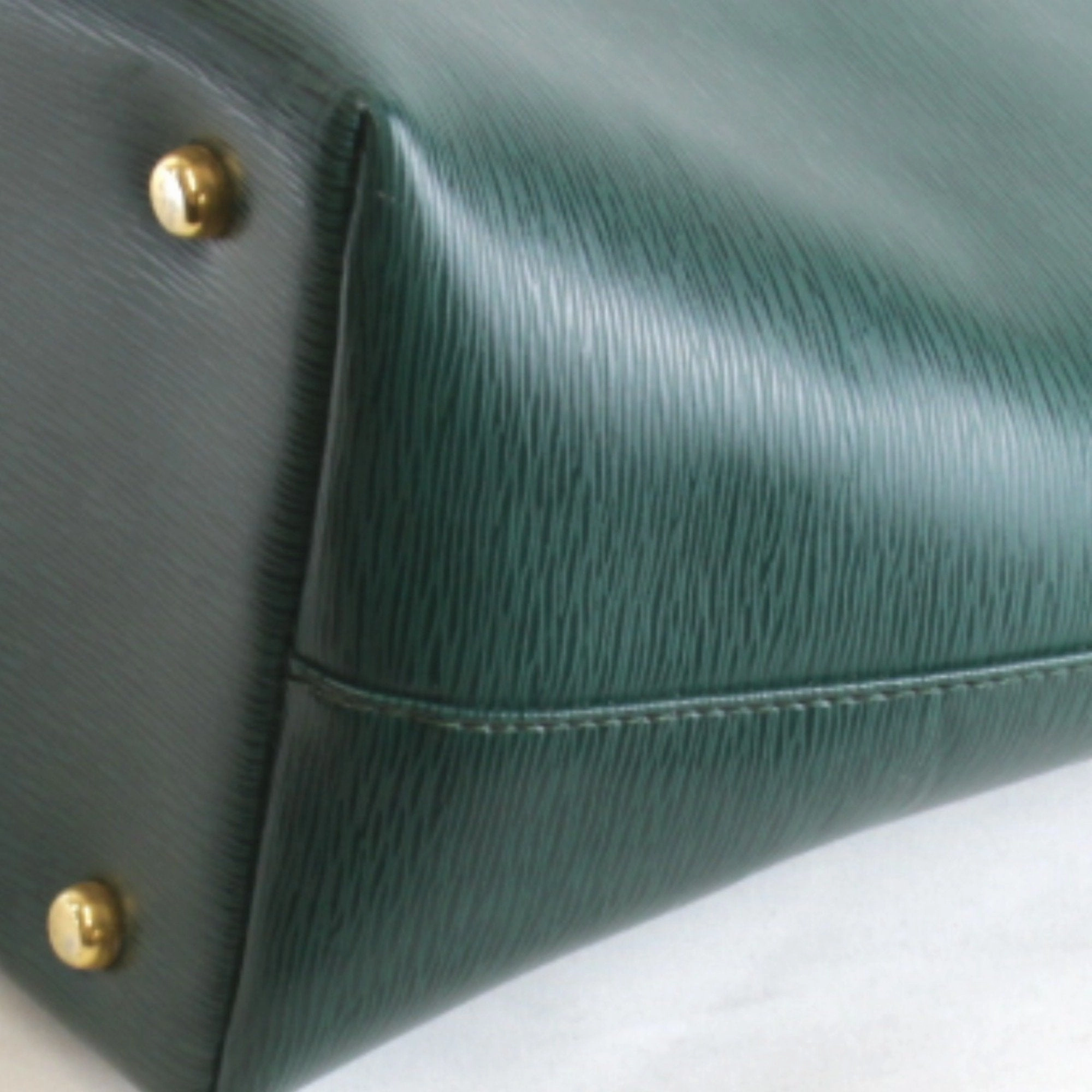 Chlo Leather Shoulder Bag (Pre-Owned)