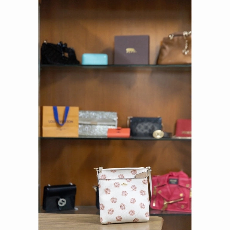 Coach Kitt Messenger Crossbody With Rose Print