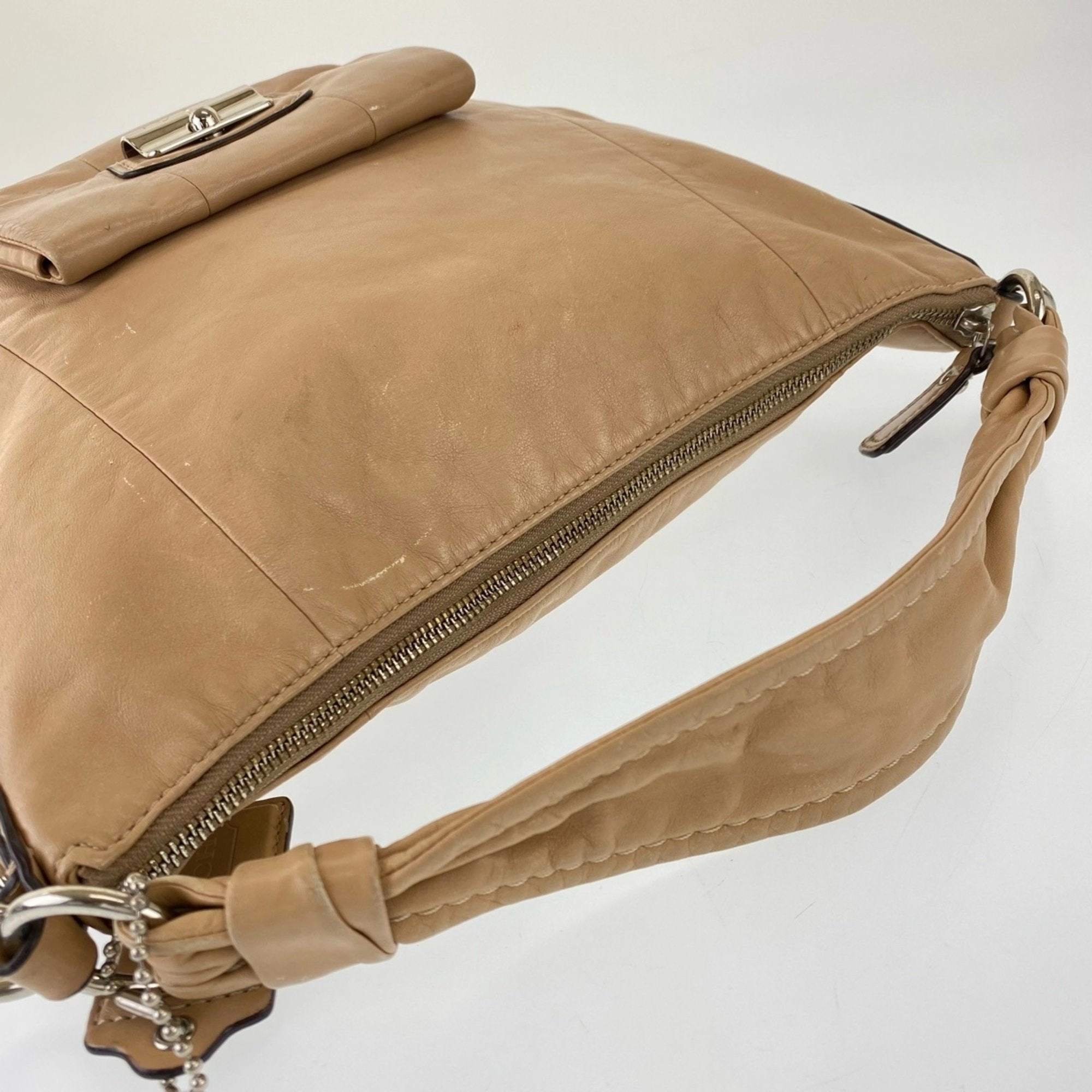 Coach Leather Handbag Shoulder Bag (Pre-Owned)