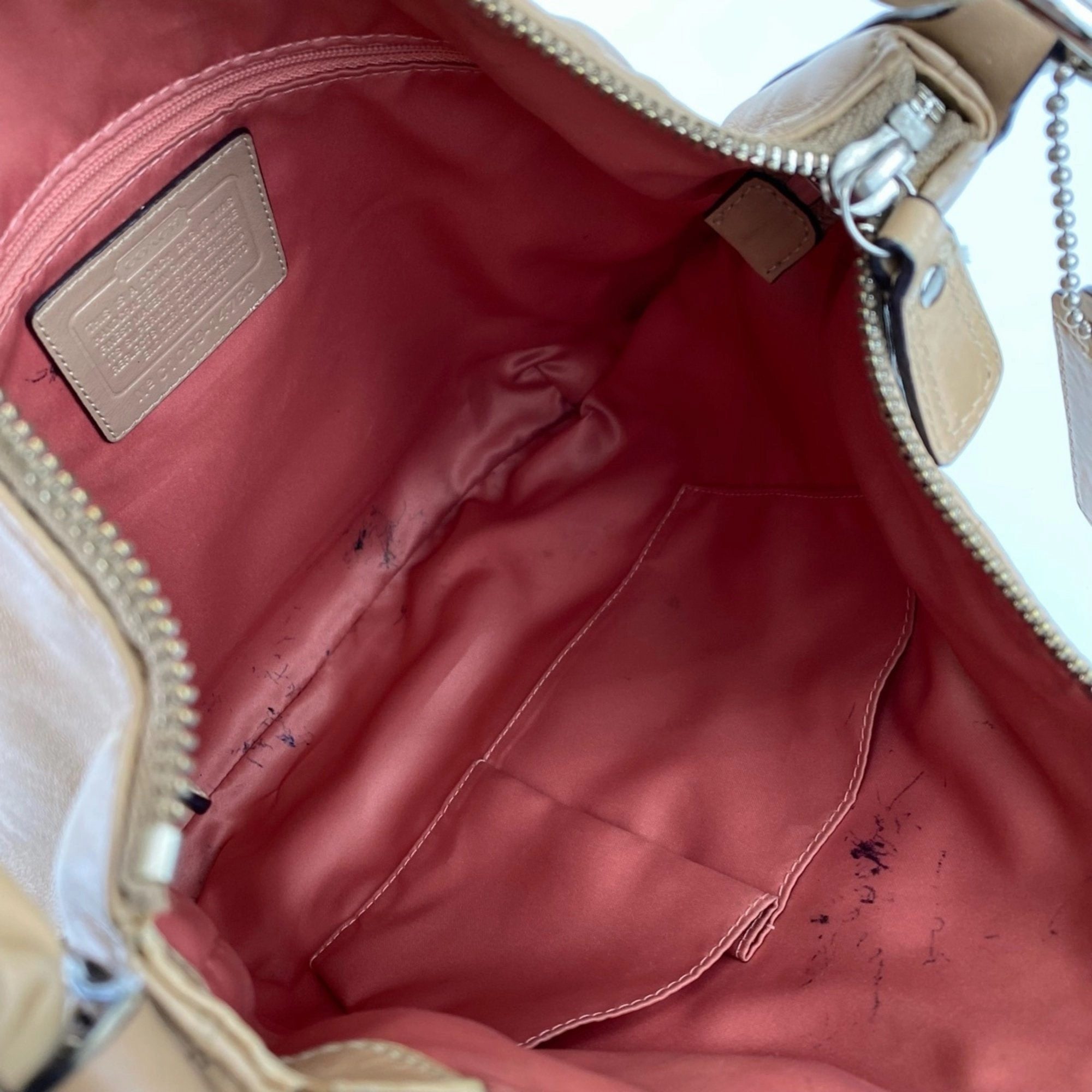 Coach Leather Handbag Shoulder Bag (Pre-Owned)