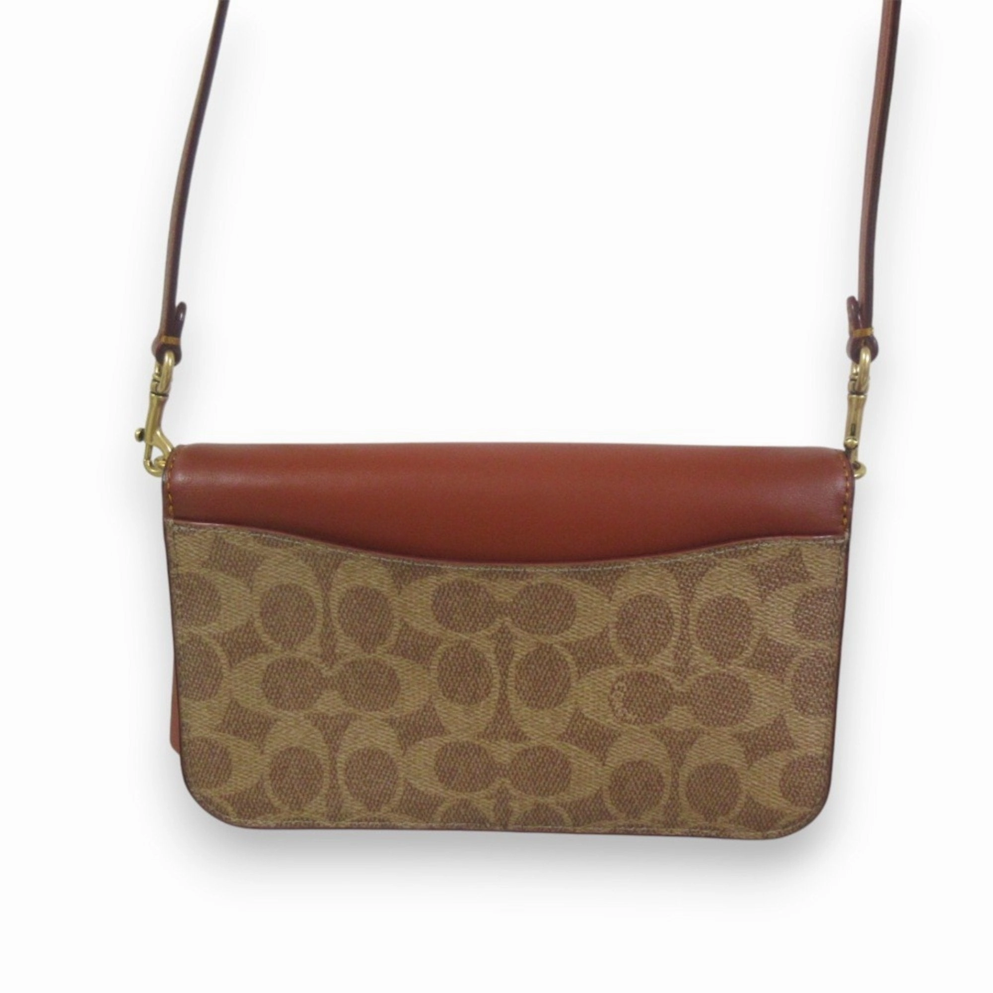 Coach Signature Leather Shoulder Bag (Pre-Owned)