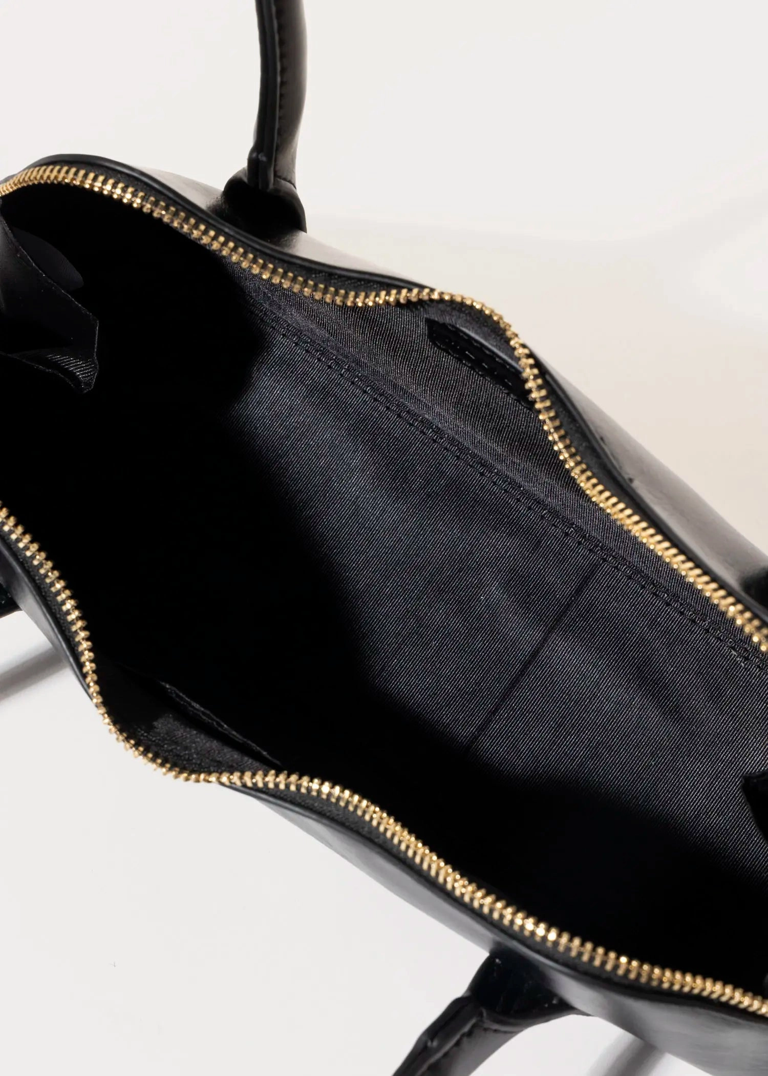 Dakota Shoulder Bag