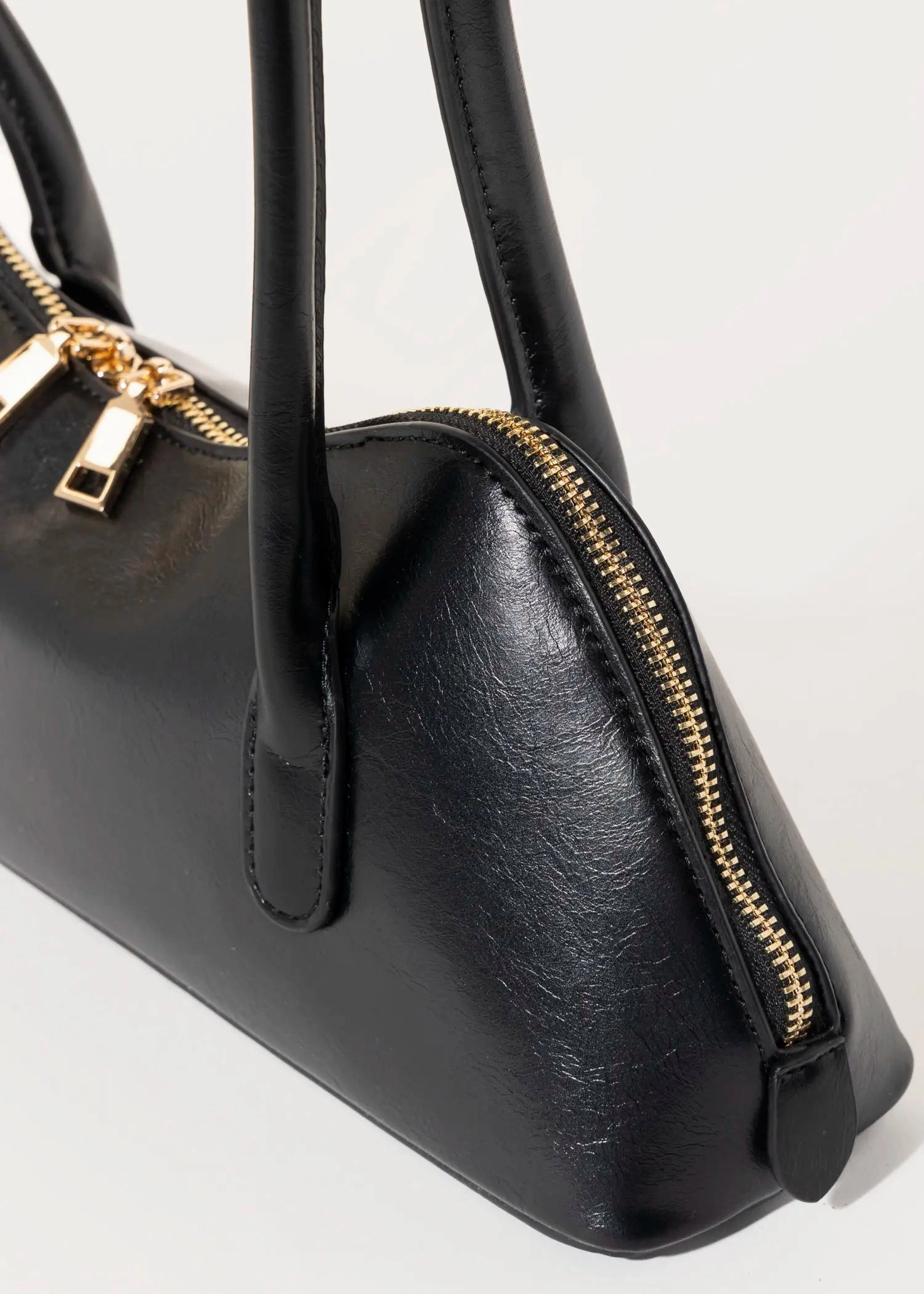 Dakota Shoulder Bag