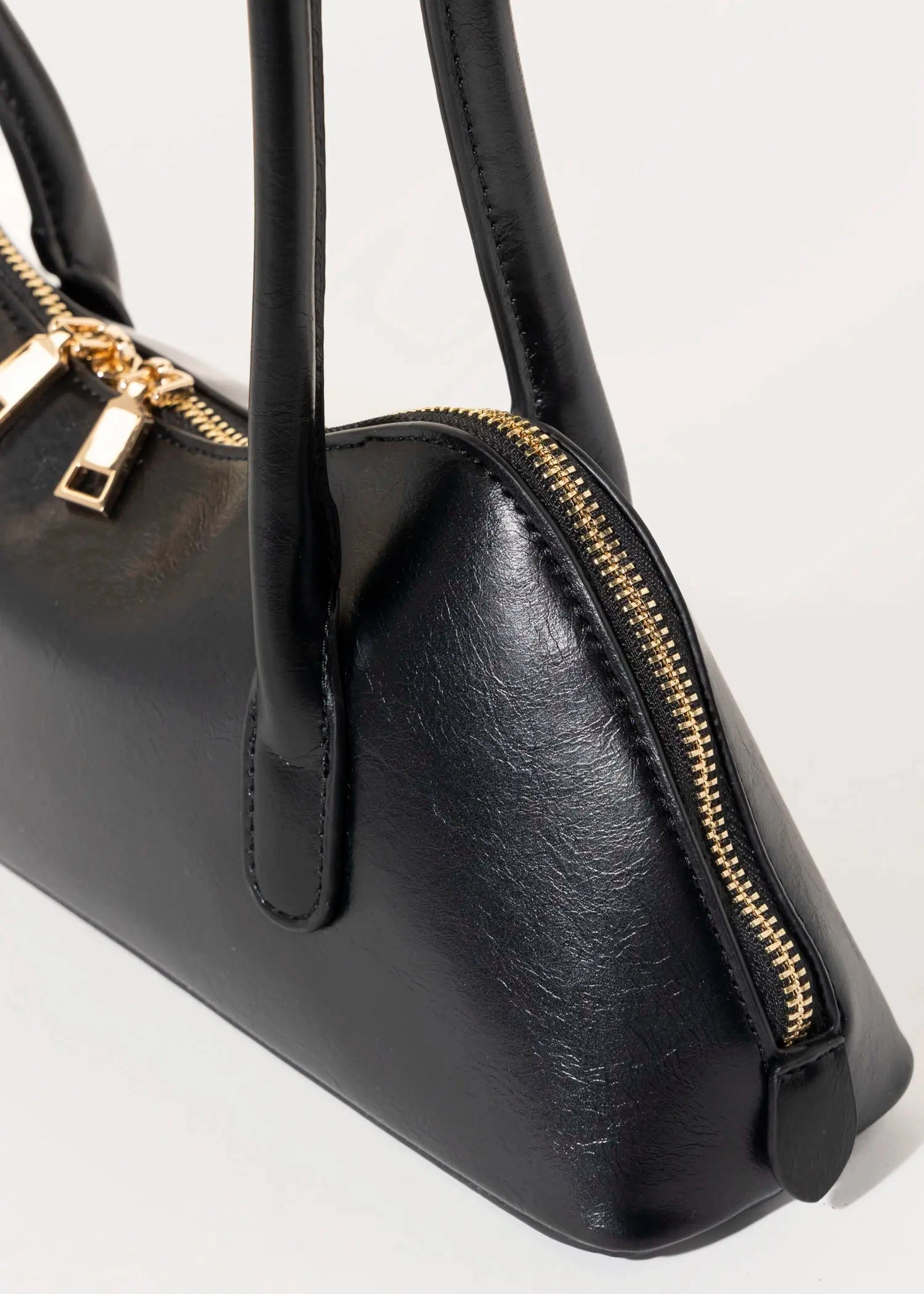 Dakota Shoulder Bag
