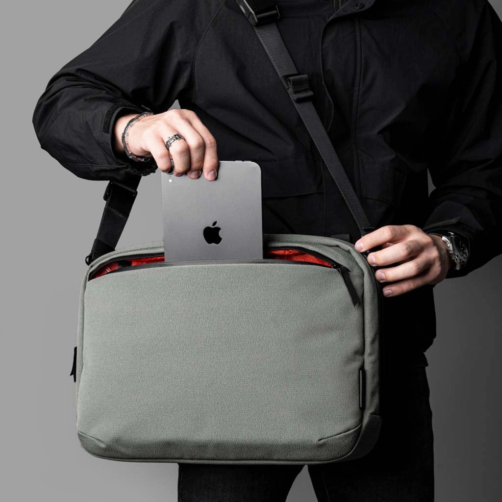 Elements Tech Brief Pro
