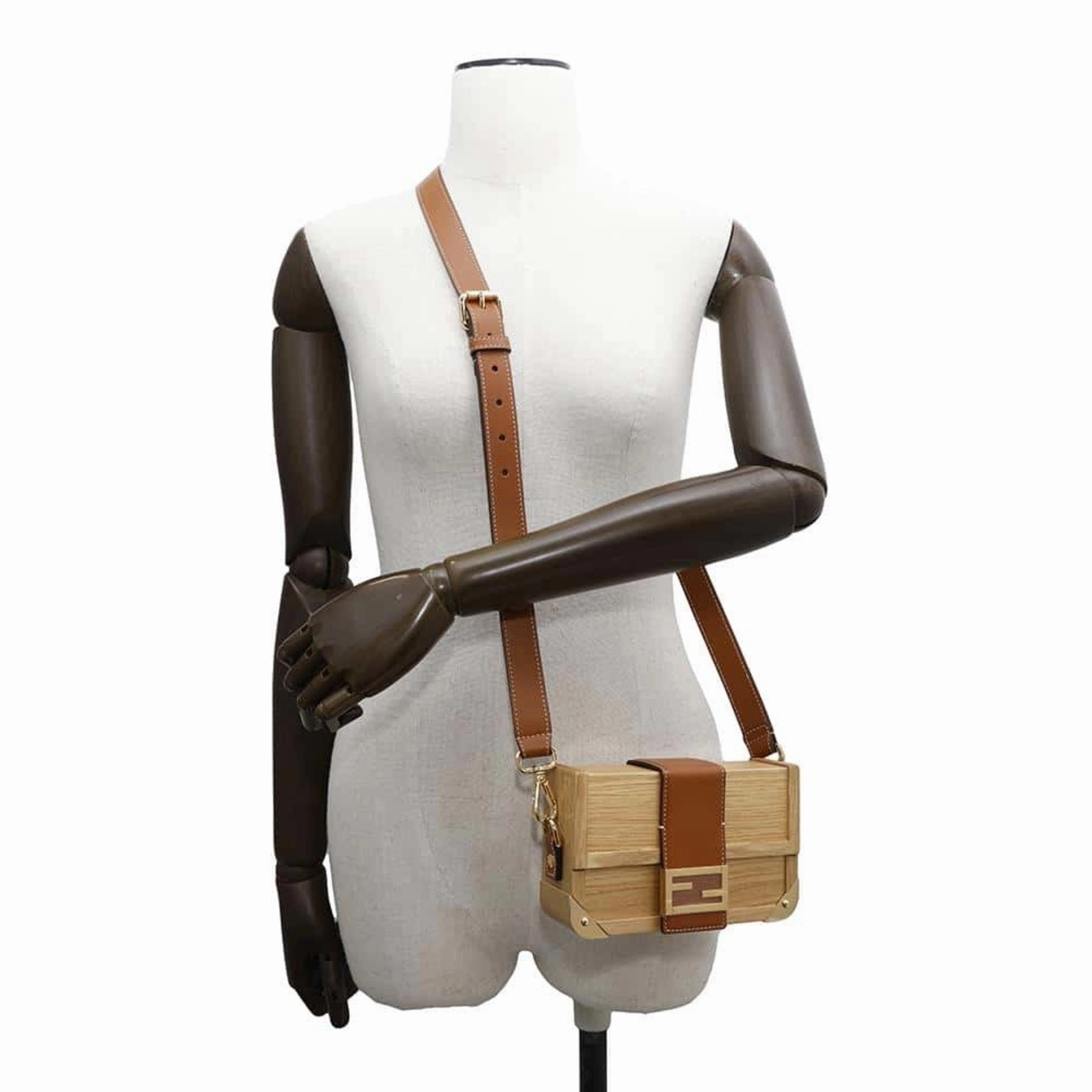 Fendi   Wood Leather Shoulder Bag (Pre-Owned)