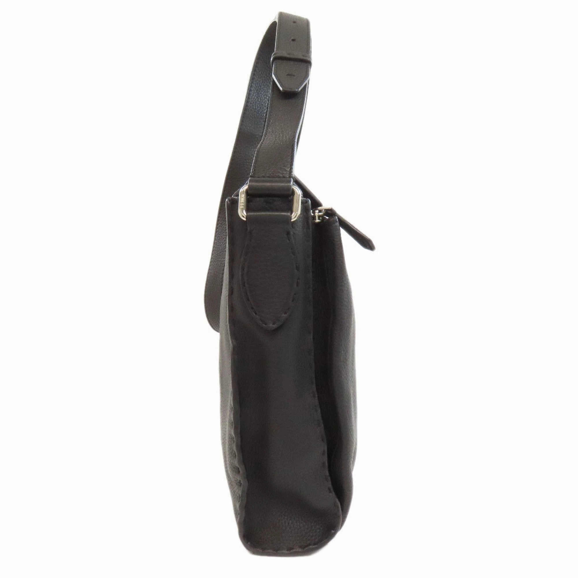 Fendi Leather Shoulder Bag (Pre-Owned)