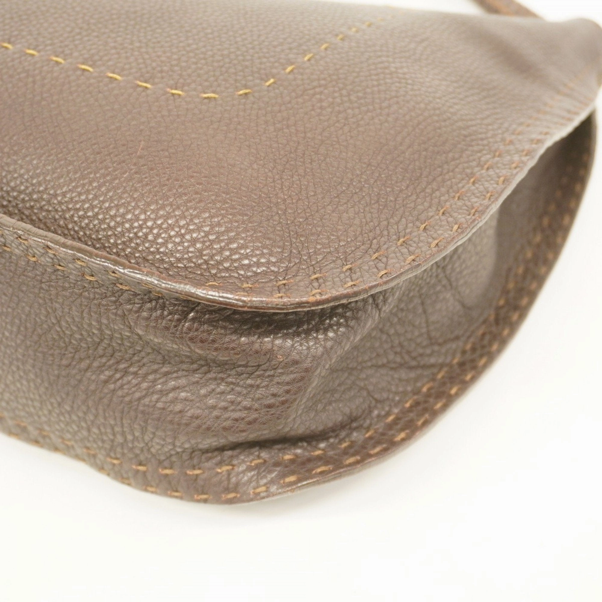 Fendi Leather Shoulder Bag (Pre-Owned)