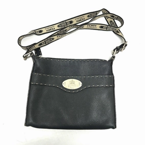 Fendi Leather Shoulder Bag (Pre-Owned)