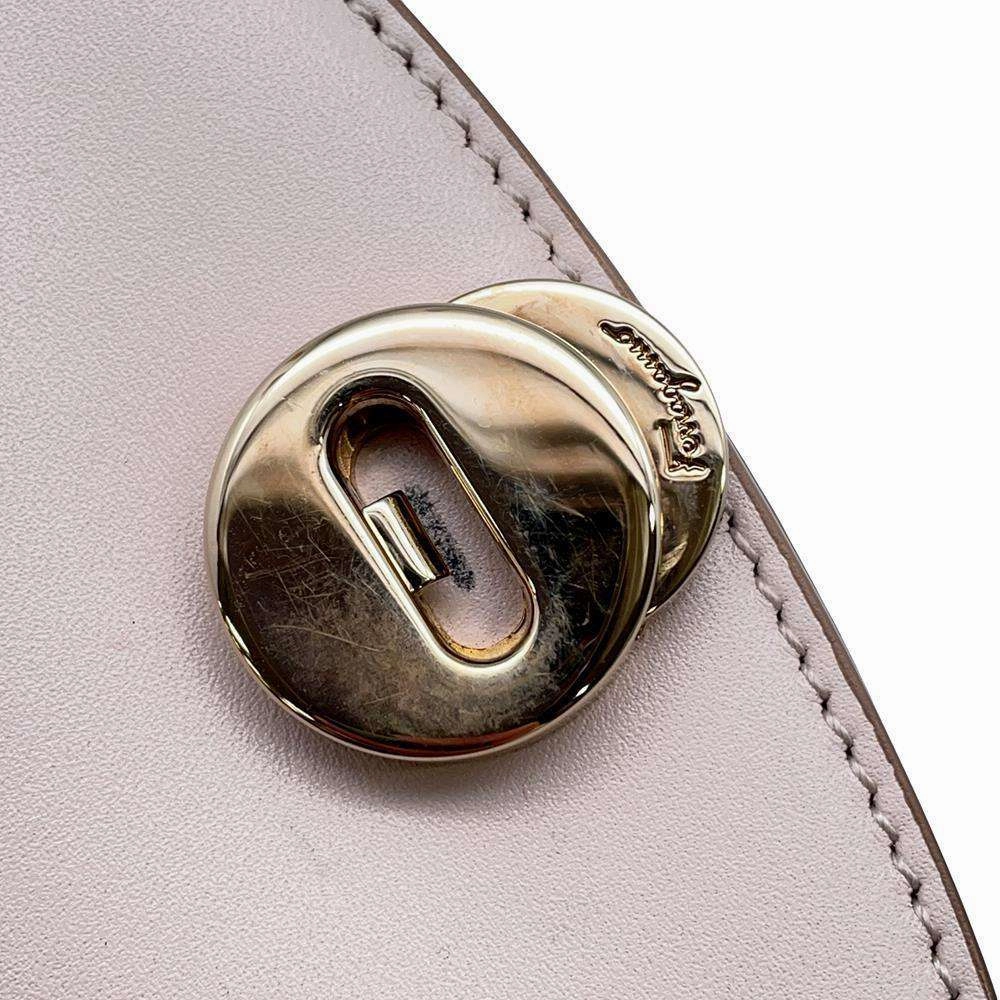 Ferragamo Gancini ChainShoulder Bag Light PinkAU 21 G998 Leather