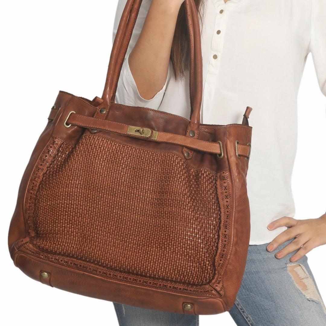 Fika - The Hand Bag