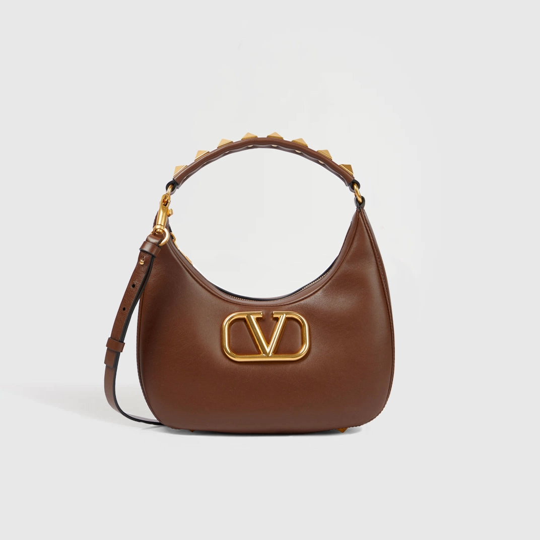 Garavani Roman Stud Sign Leather Shoulder Bag in Brown