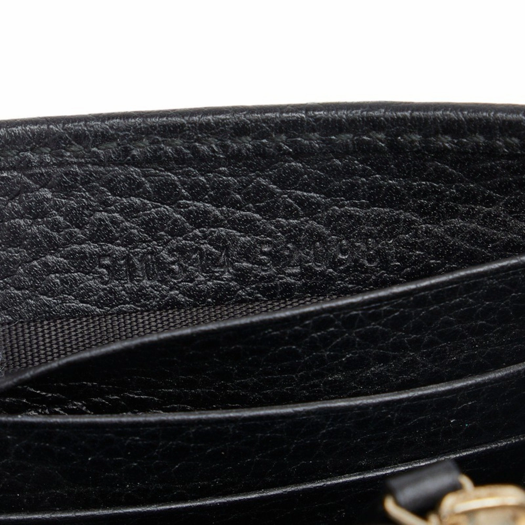 Gucci --  Leather Shoulder Bag ()