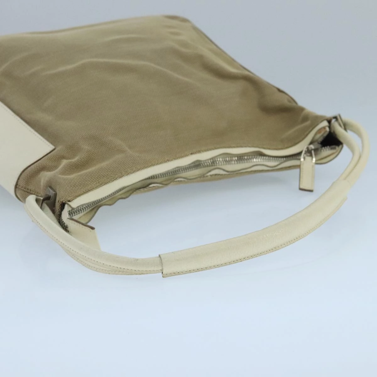 Gucci Beige Canvas Shoulder Bag ()