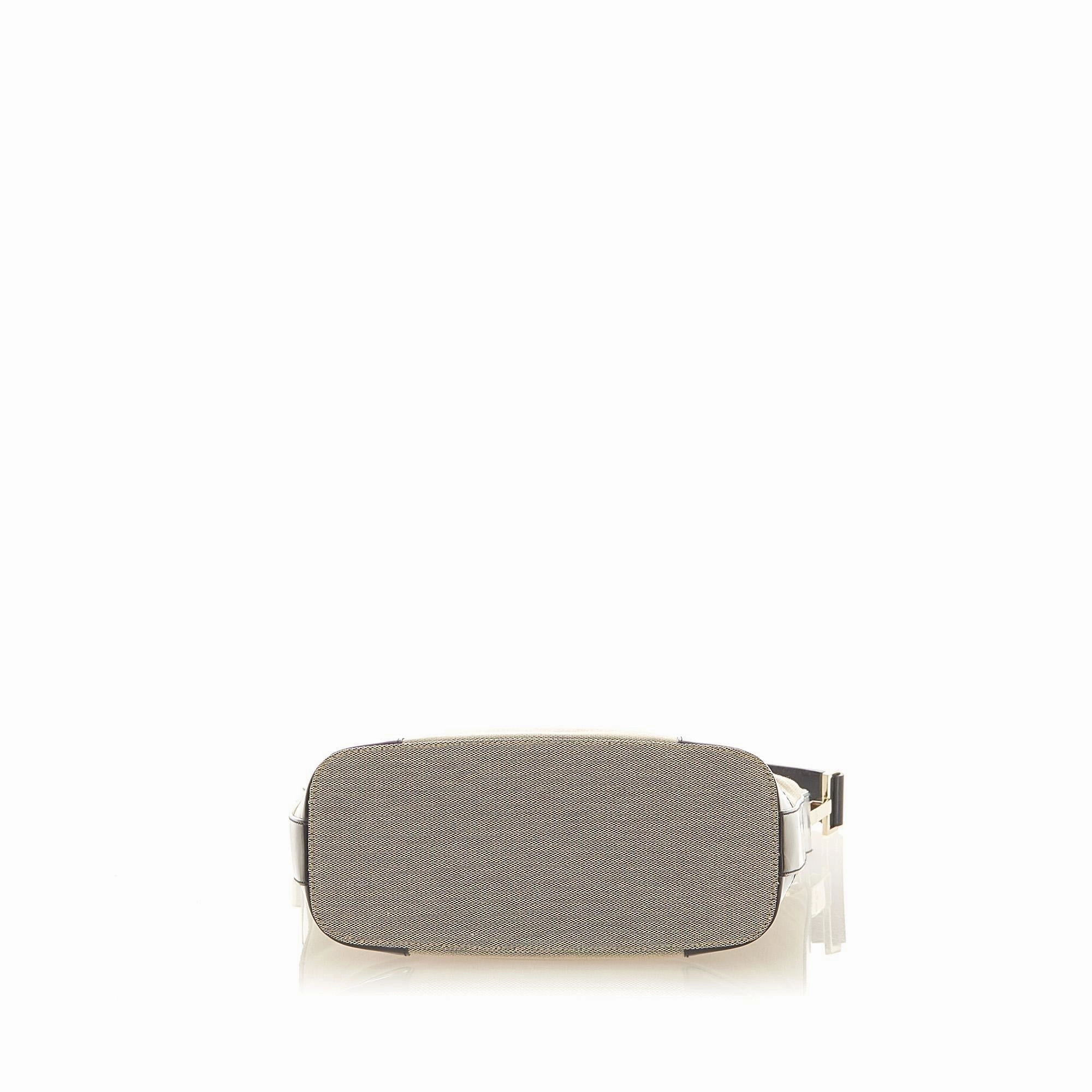 Gucci Canvas Web Shoulder Bag (SHG-32155)