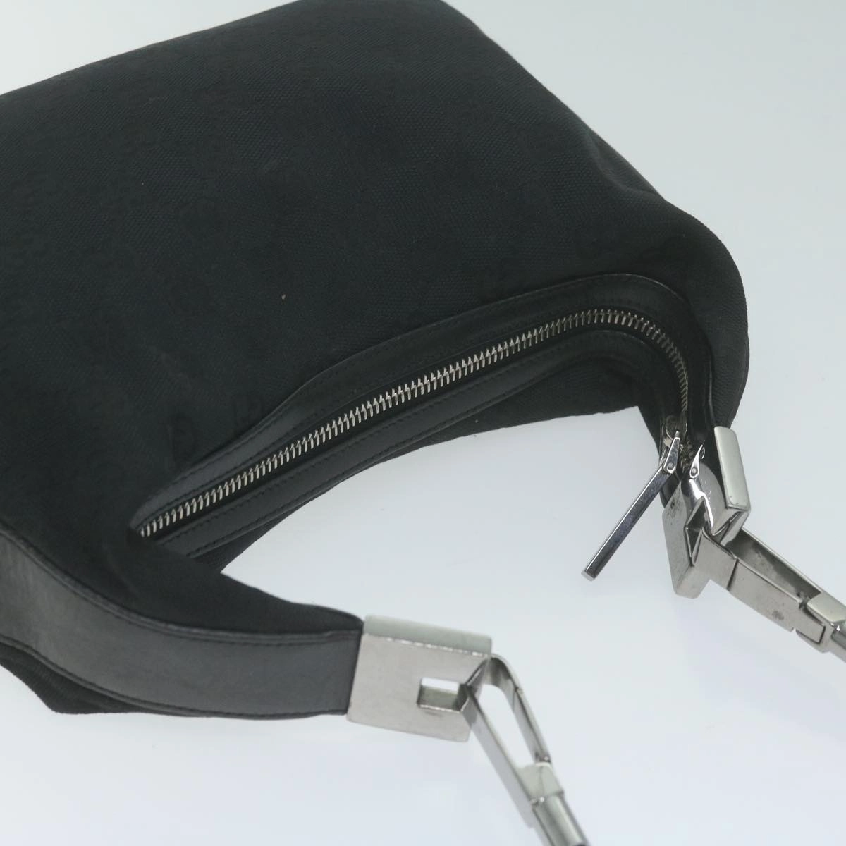Gucci Gg Canvas  Canvas Shoulder Bag ()