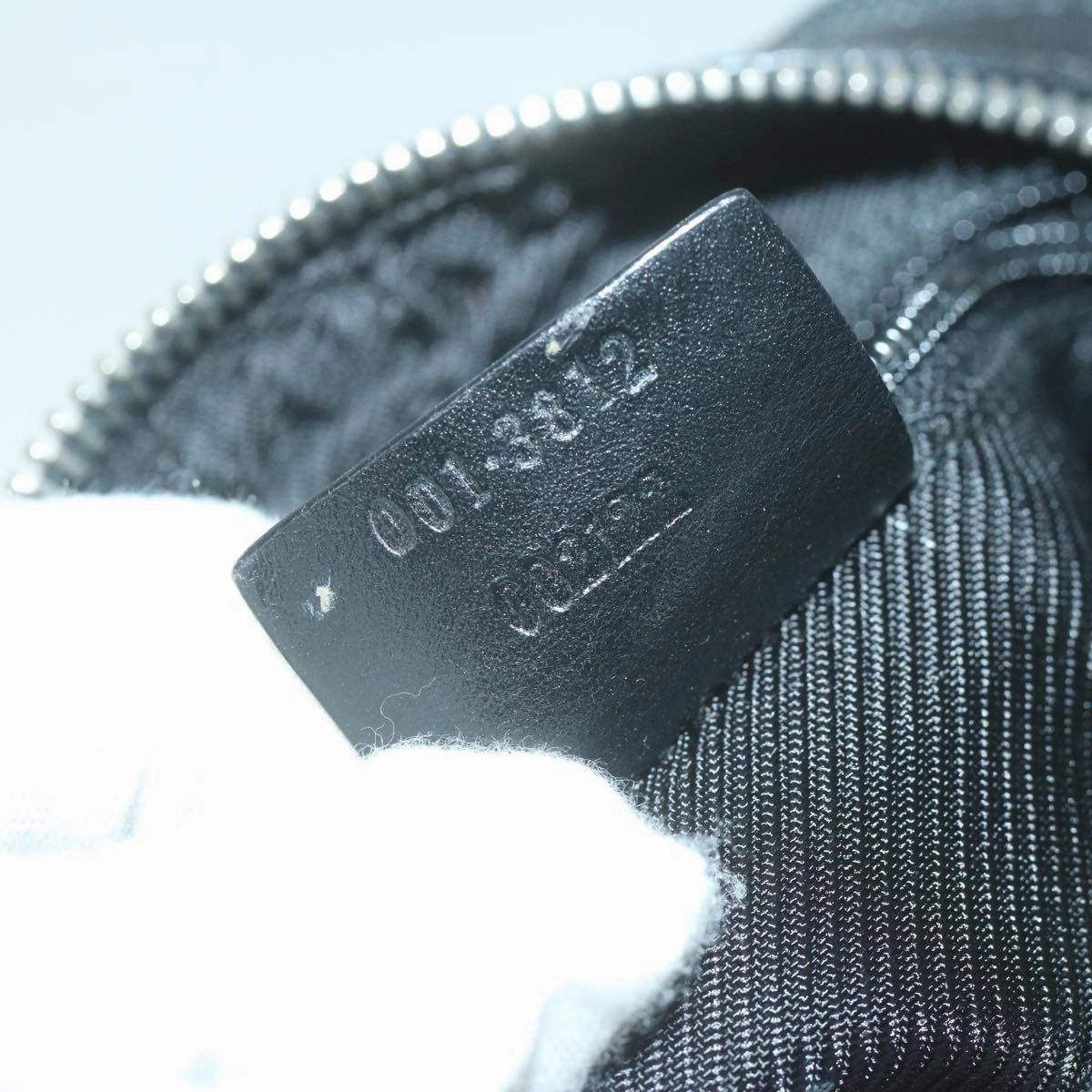 Gucci Gg Canvas  Canvas Shoulder Bag ()
