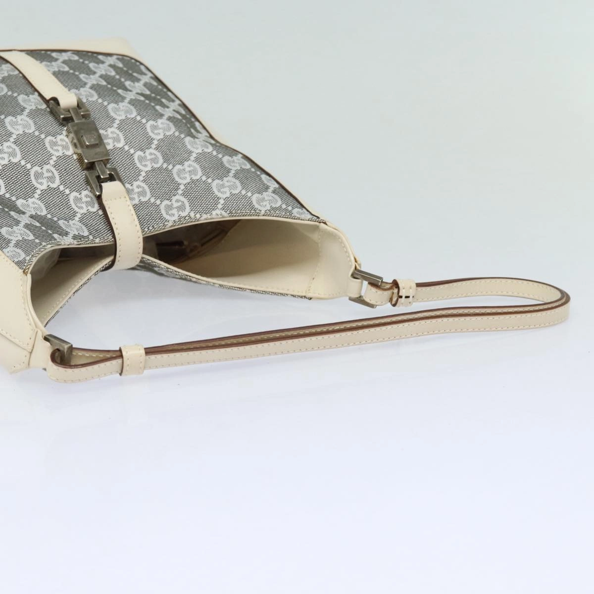 GUCCI GG Canvas Jackie Shoulder Bag White 001 3876  ep4890