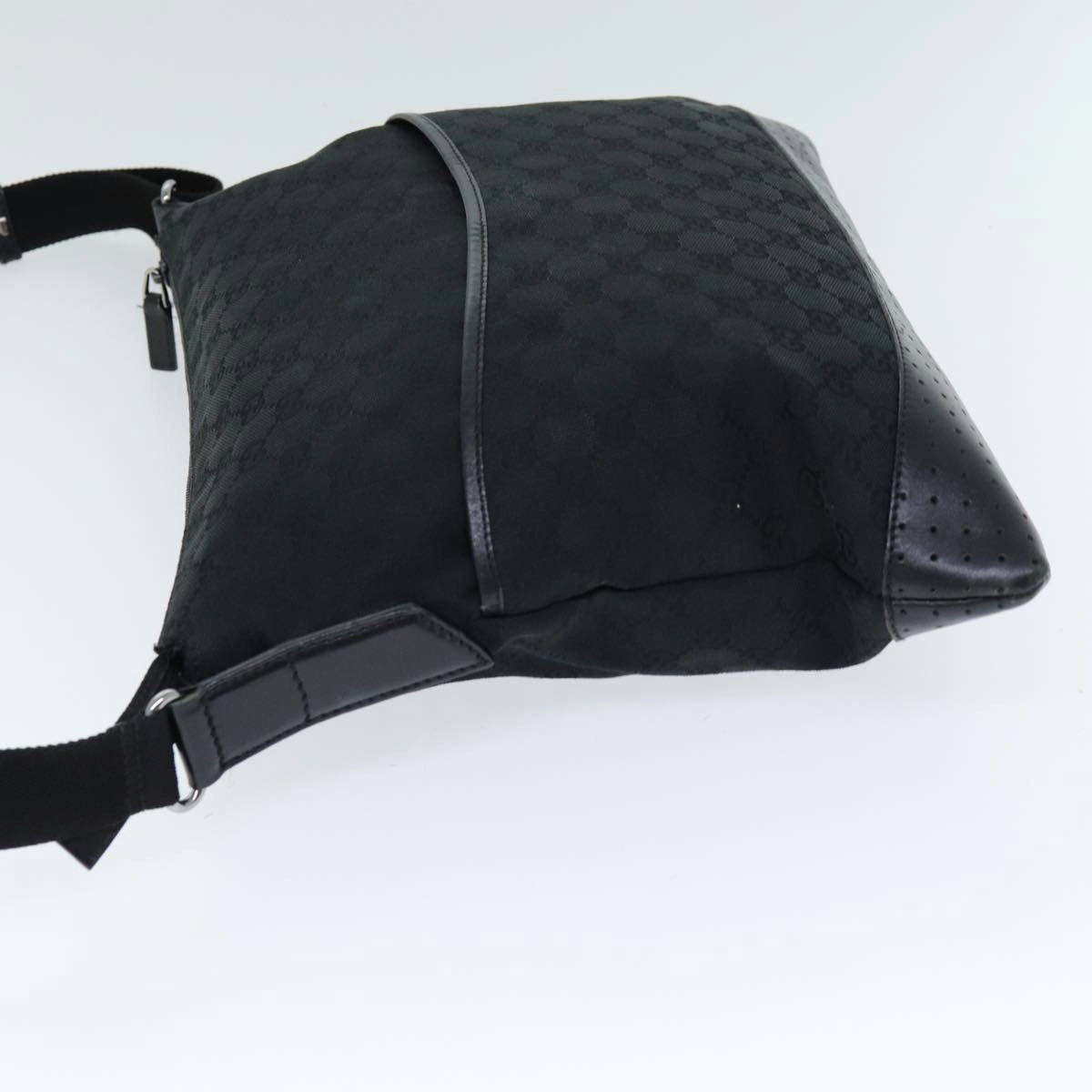 GUCCI GG Canvas Shoulder Bag Black 145856  74657
