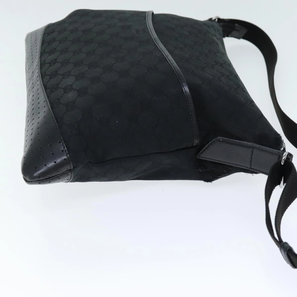 GUCCI GG Canvas Shoulder Bag Black 145856  74657