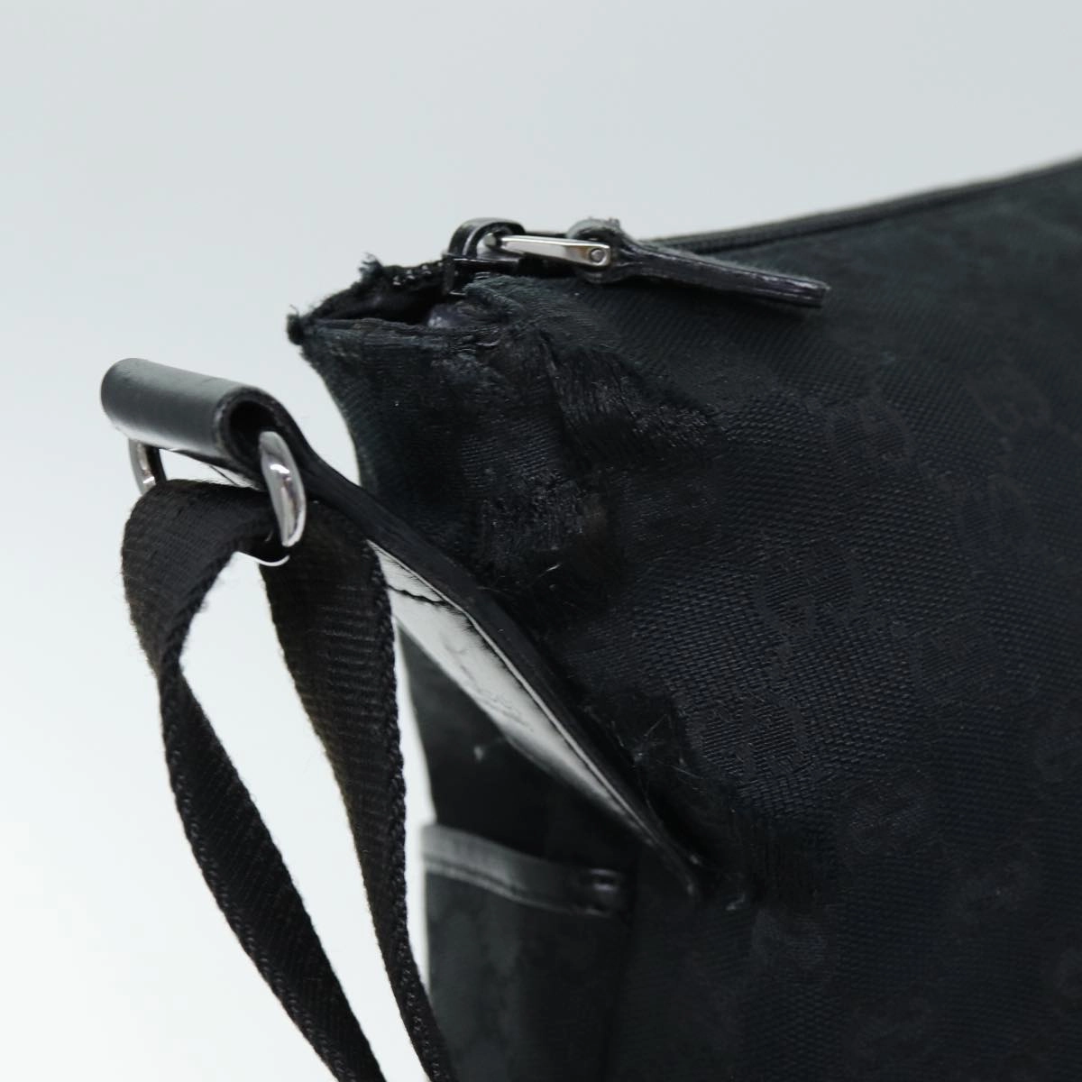 GUCCI GG Canvas Shoulder Bag Black 145856  74657