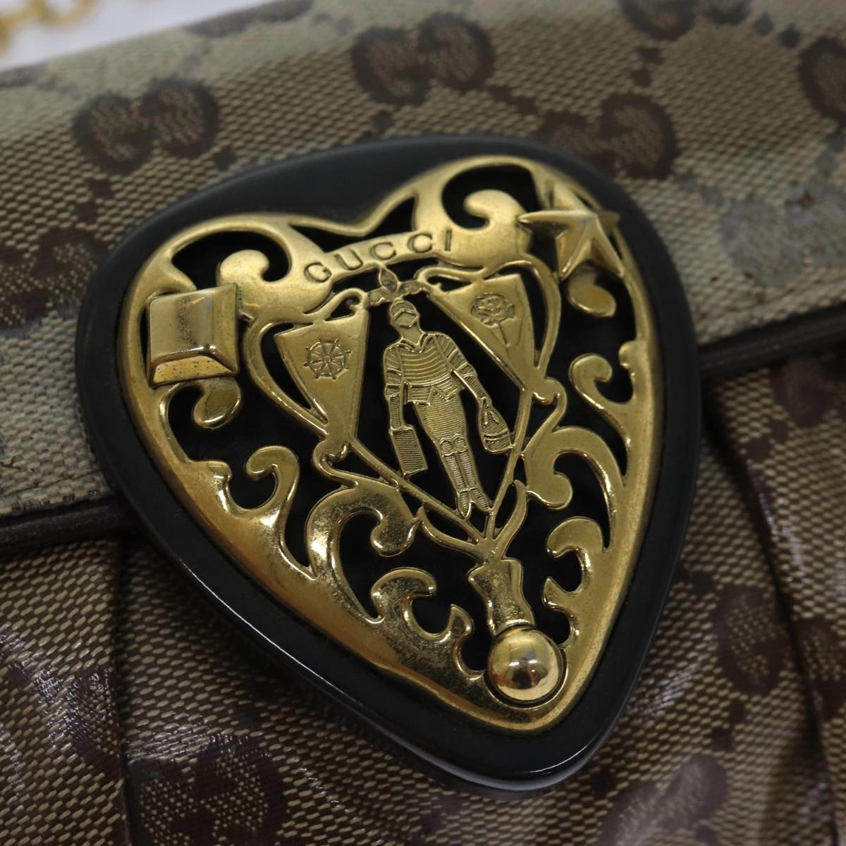 GUCCI GG Crystal Hysteria Chain Shoulder Bag Beige 208710  78098