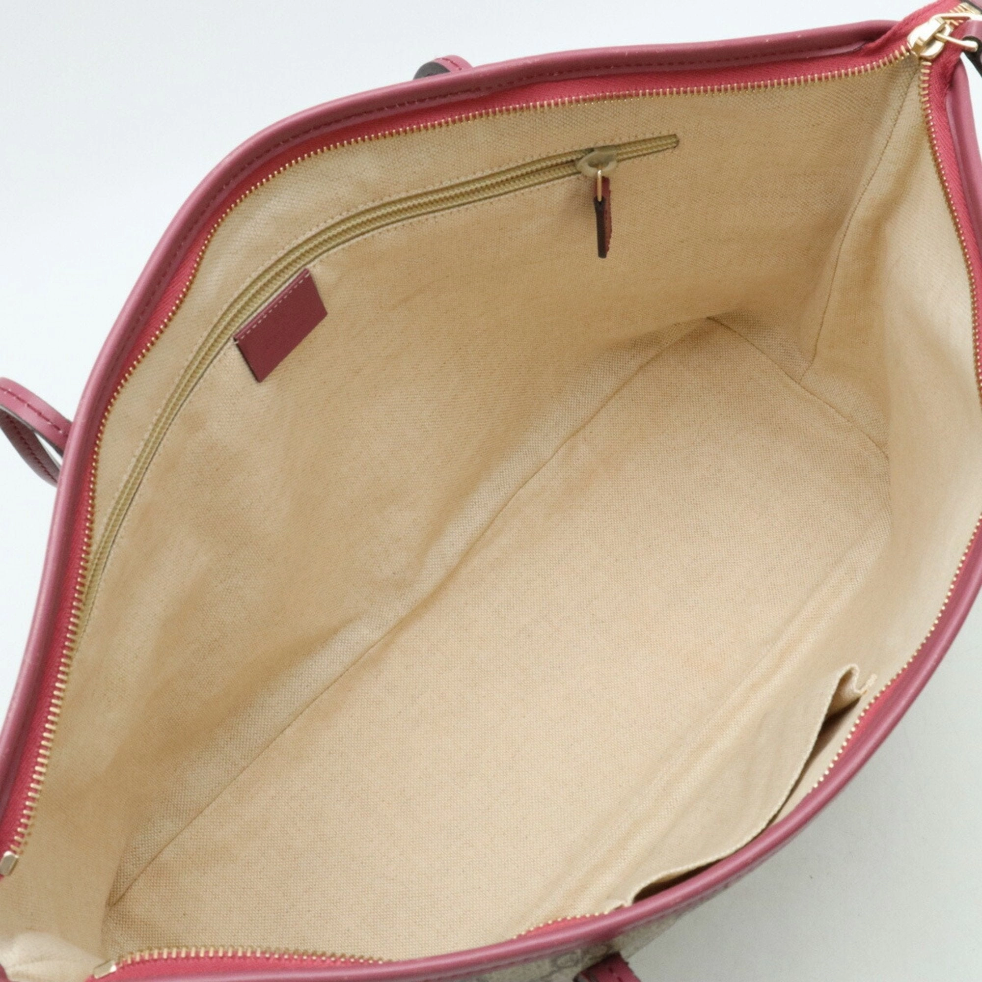Gucci Gg Supreme  Canvas Shoulder Bag ()