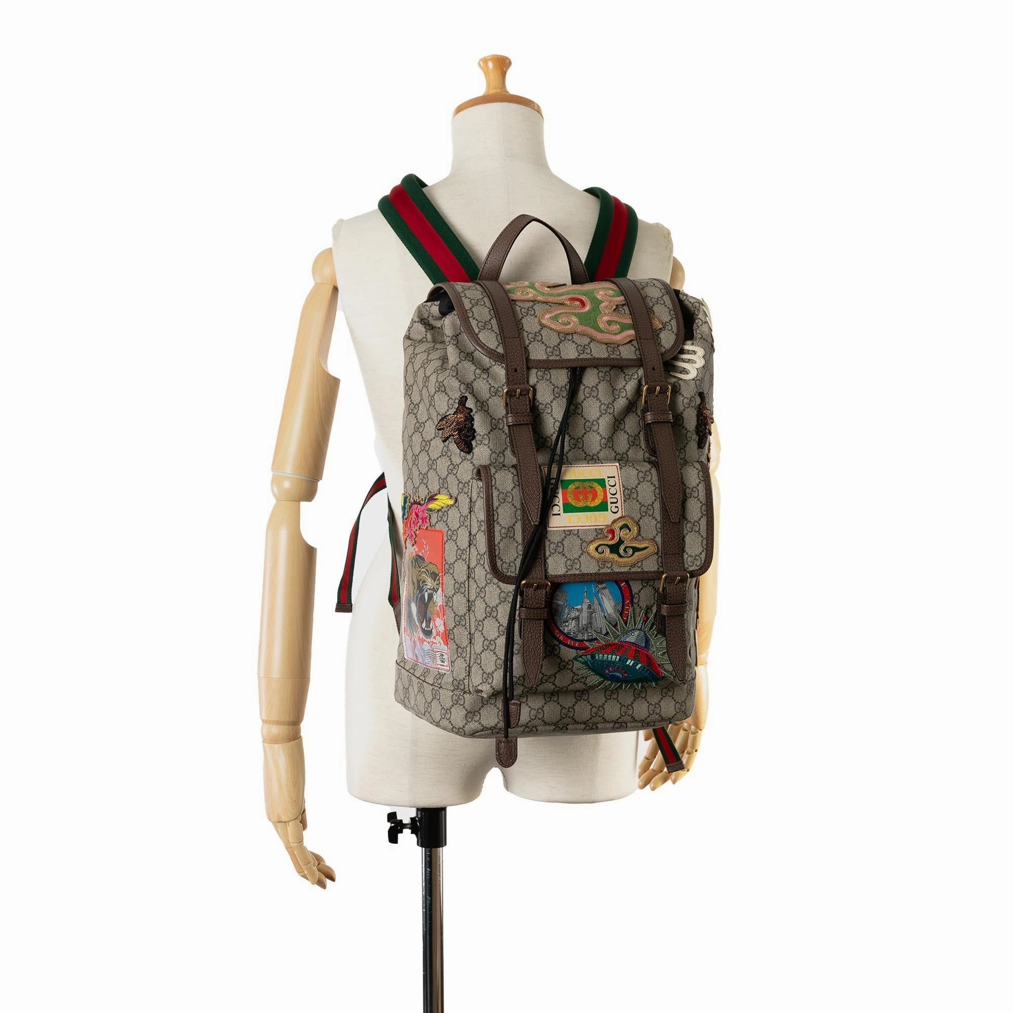 Gucci GG Supreme Courrier Backpack (SHG-v9EkNM)