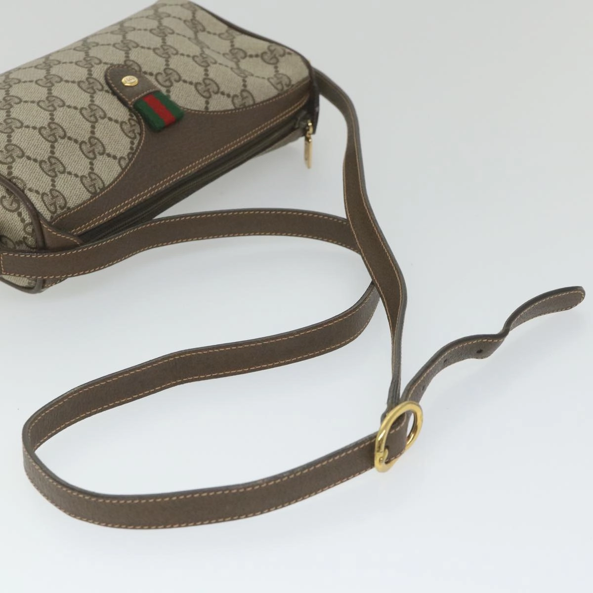 GUCCI GG Supreme Web Sherry Line Shoulder Bag Beige Red 89 02 018  9270
