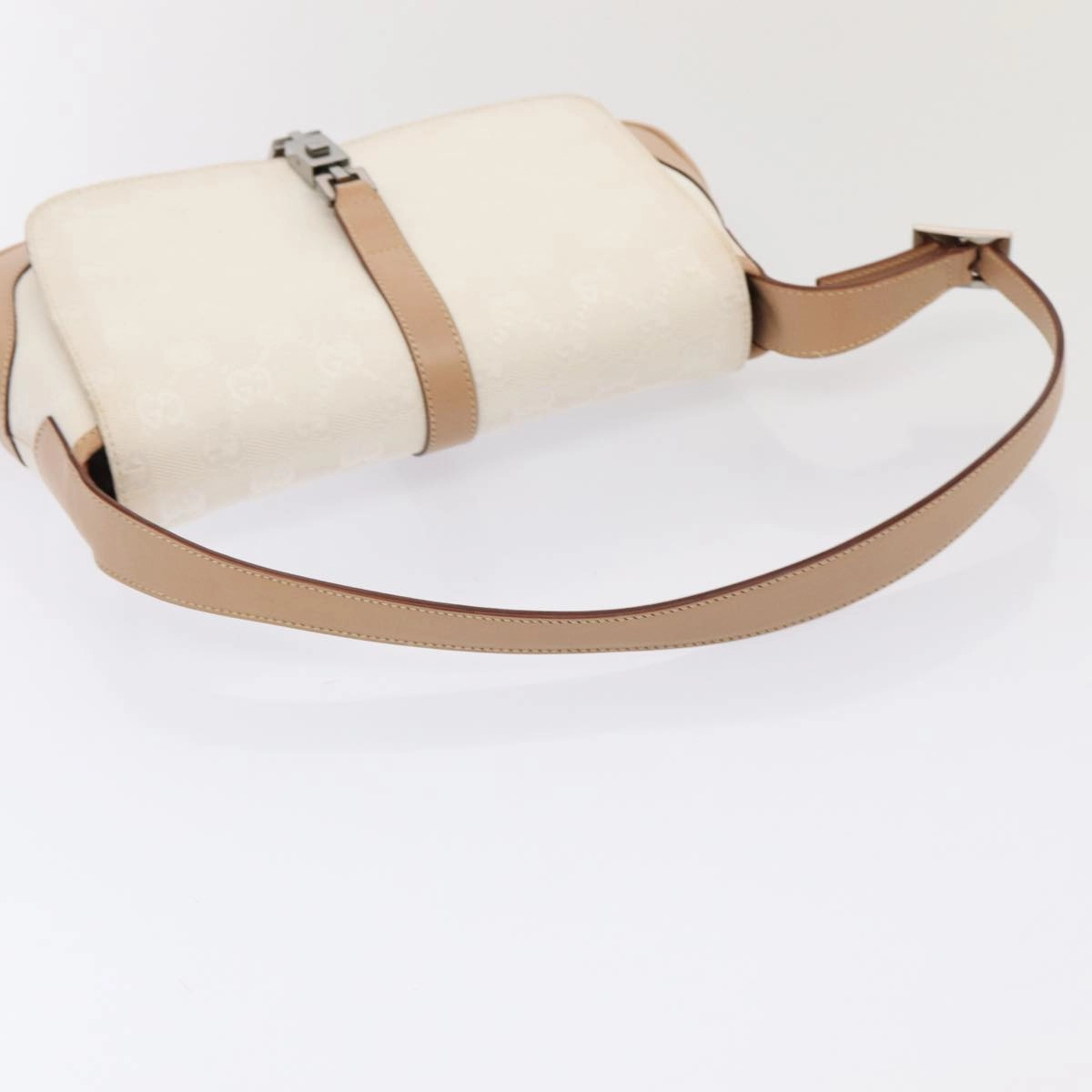Gucci Jackie  Canvas Shoulder Bag ()