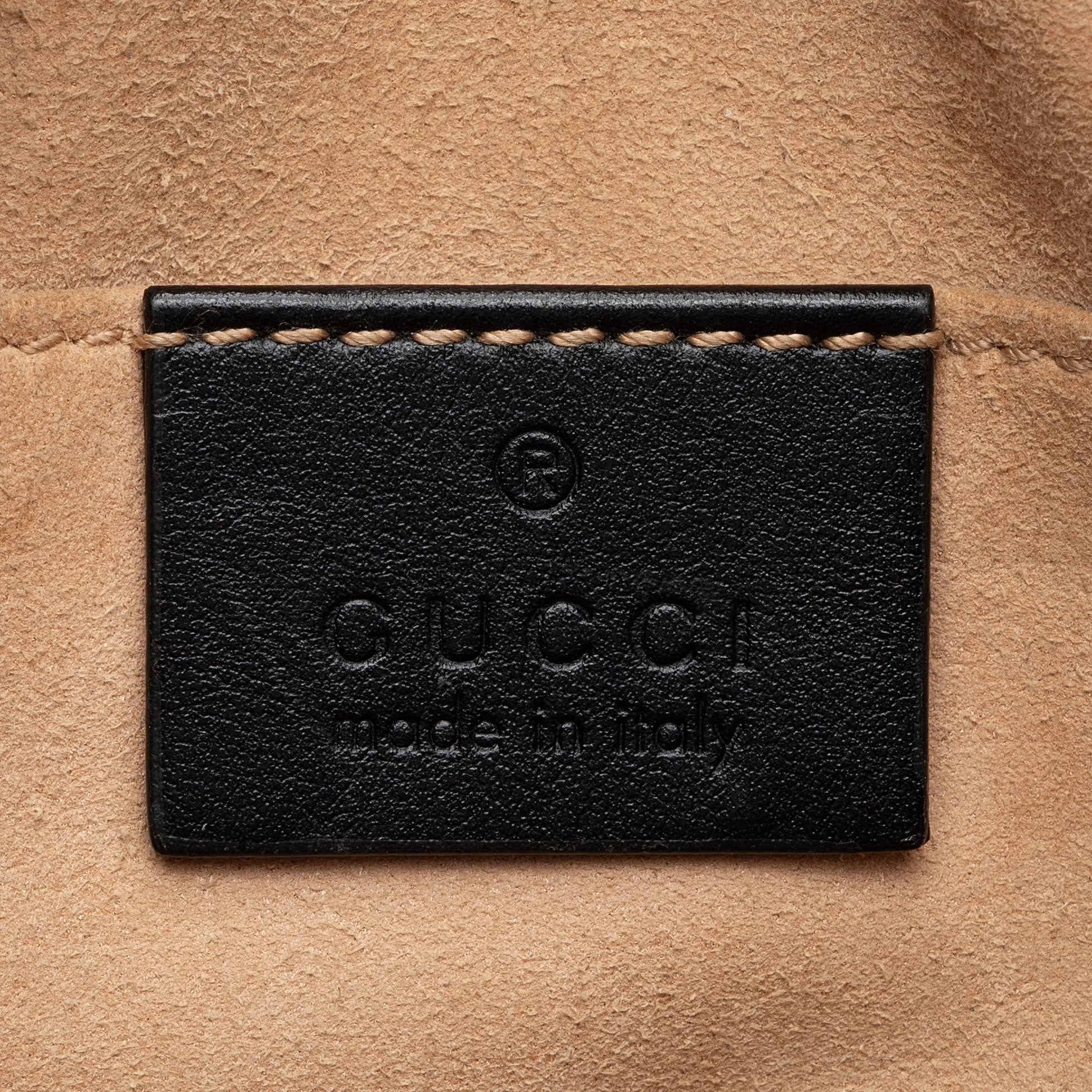 Gucci Matelasse Leather GG Marmont Small Shoulder Bag (SHF-BwQI32)
