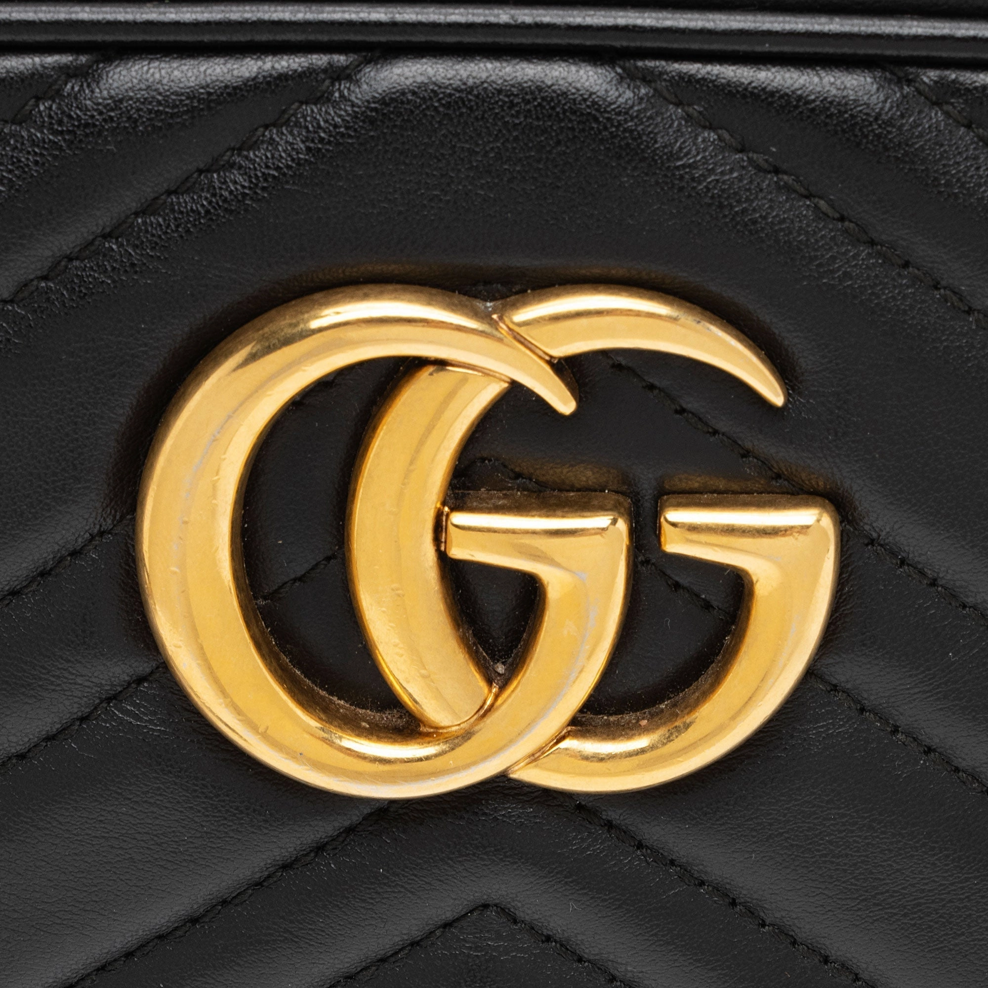 Gucci Matelasse Leather GG Marmont Small Shoulder Bag (SHF-BwQI32)