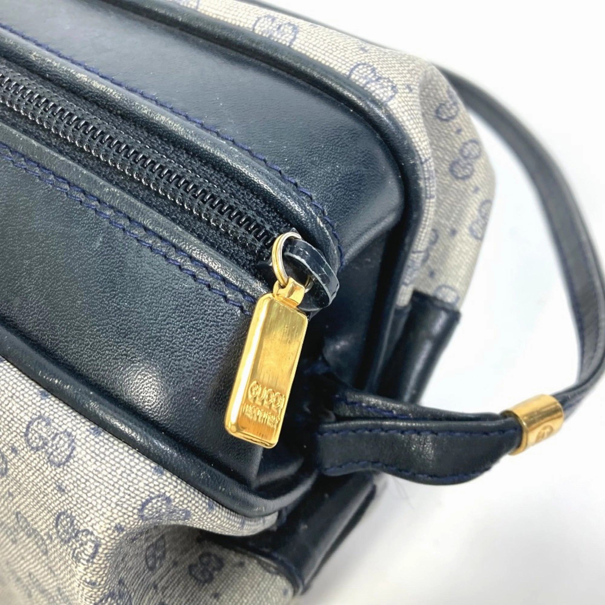 Gucci Navy Other Shoulder Bag ()