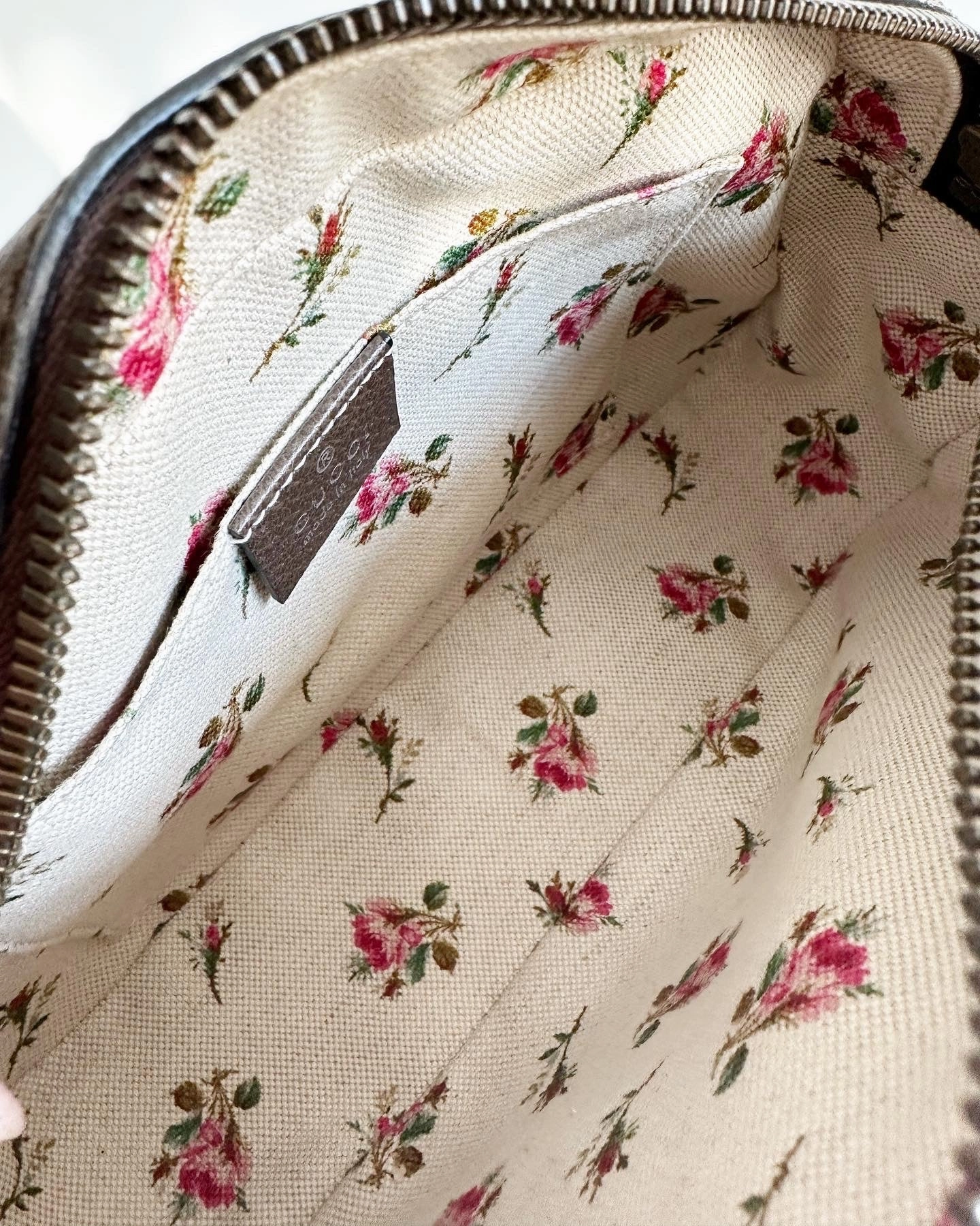 GUCCI Neo Vintage GG Supreme leather-canvas shoulder bag