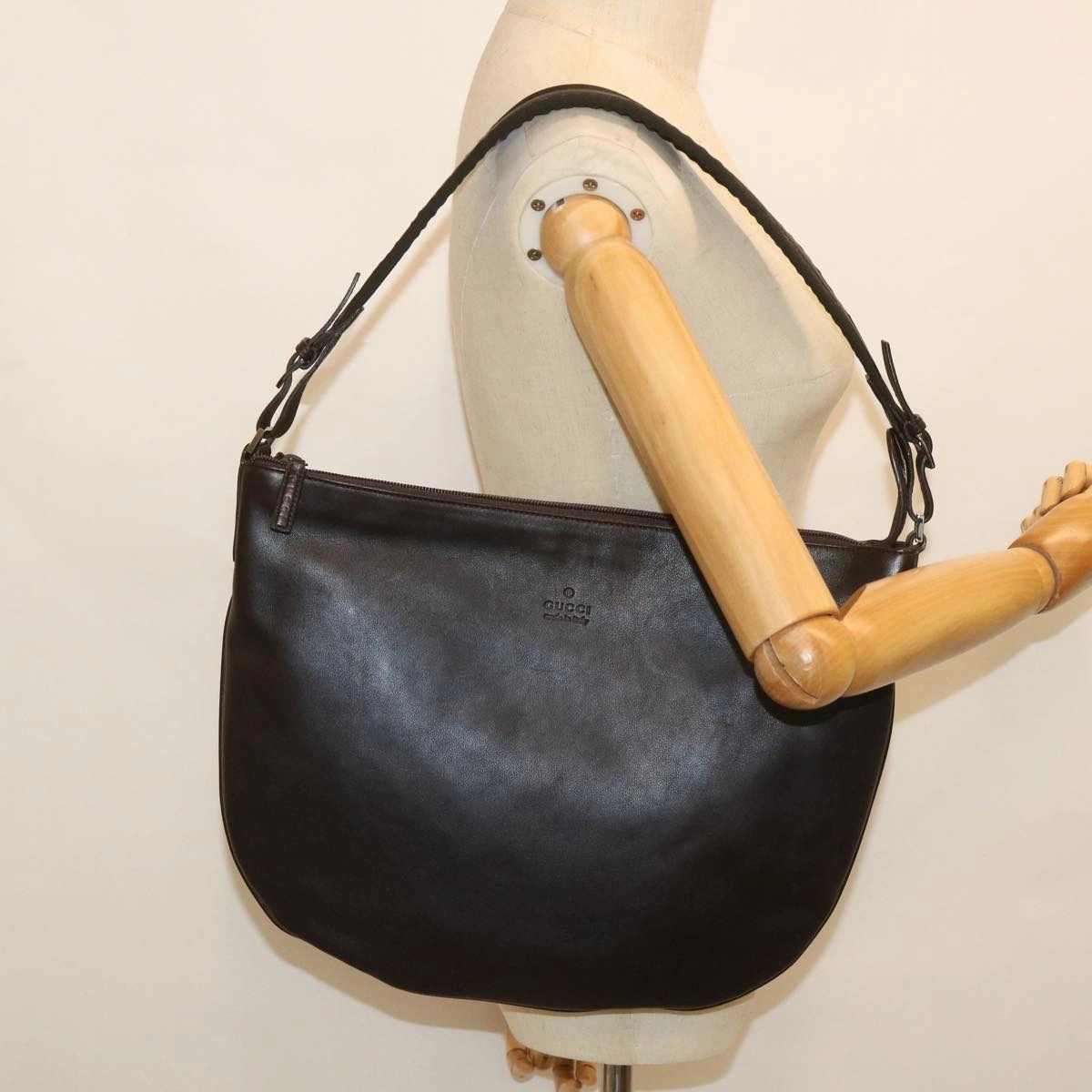 GUCCI Shoulder Bag Leather Black 001 1206  ar10523