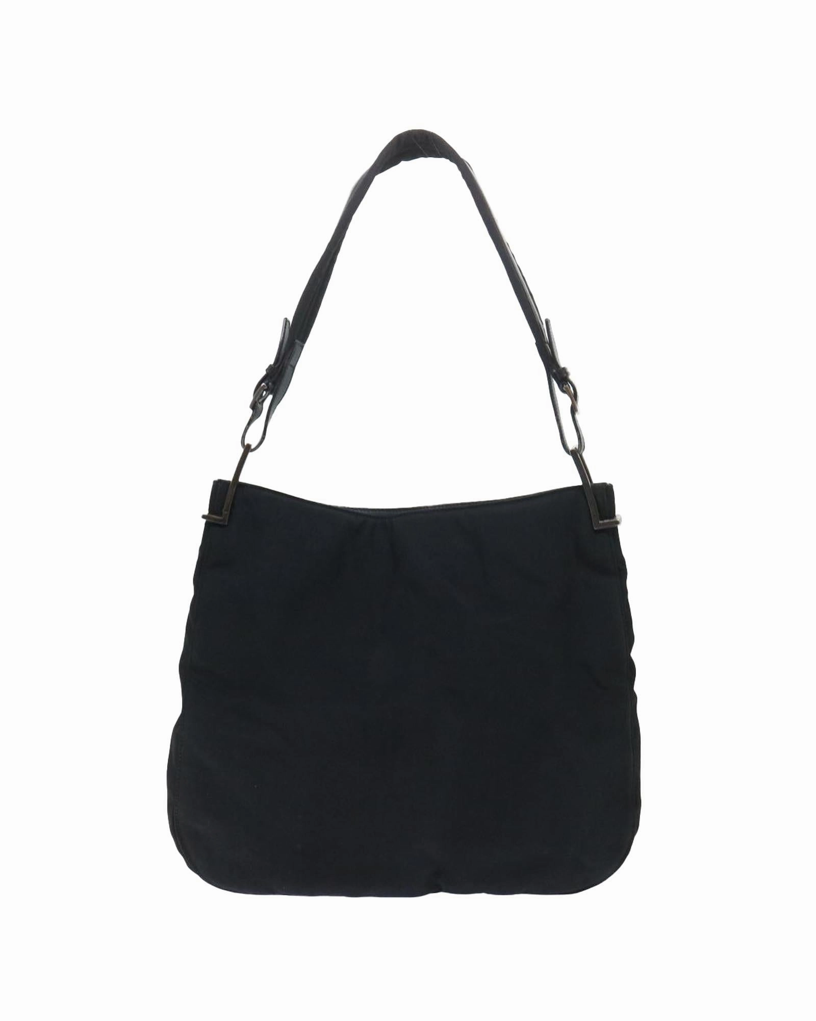 Gucci Shoulder BagModel