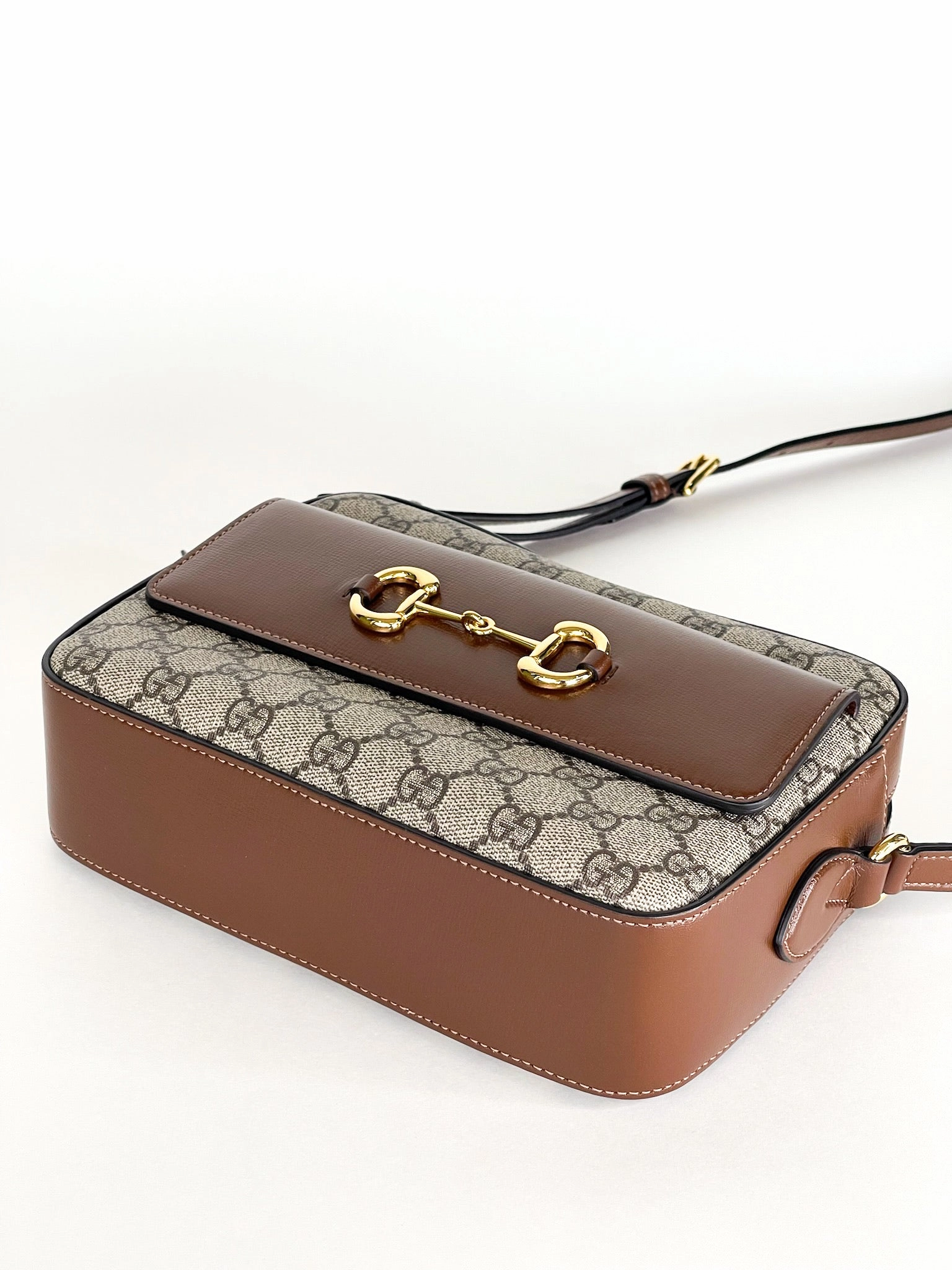 Gucci  Small Horsebit Beige/Brown GG Supreme Canvas and Leather Shoulder Bag