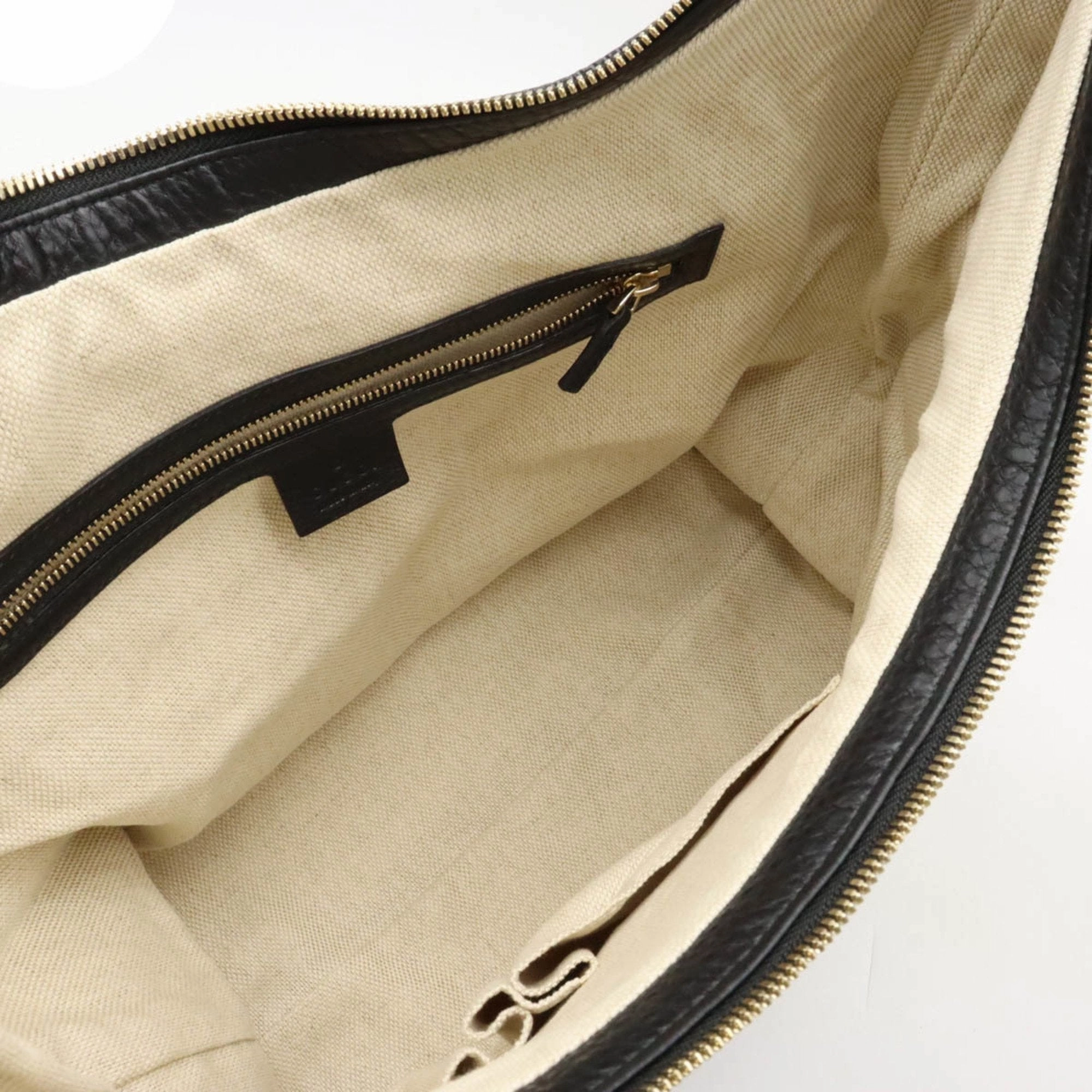 Gucci Soho  Leather Shoulder Bag ()