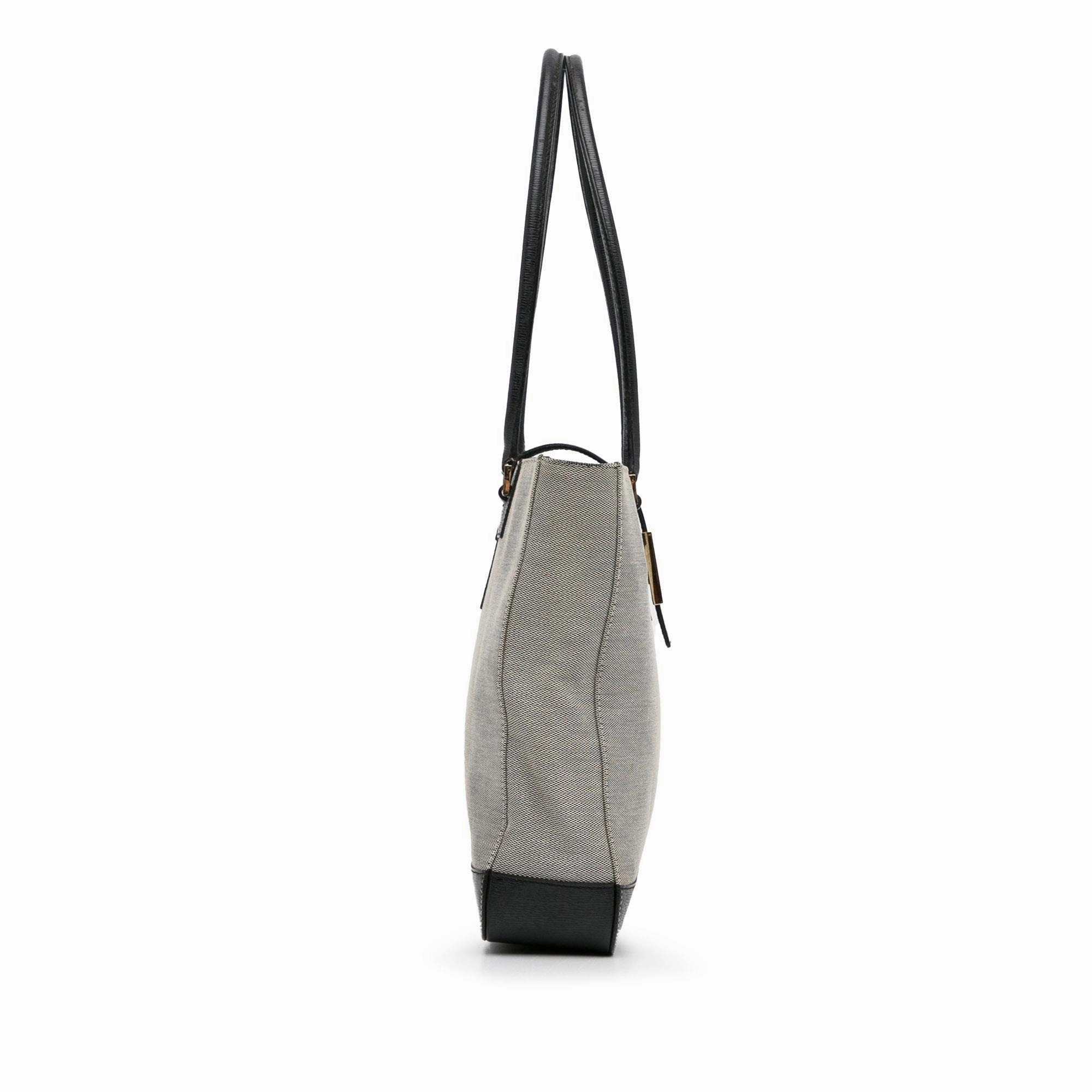 Gucci Square G Canvas Shoulder Bag (SHG-FHbYlb)