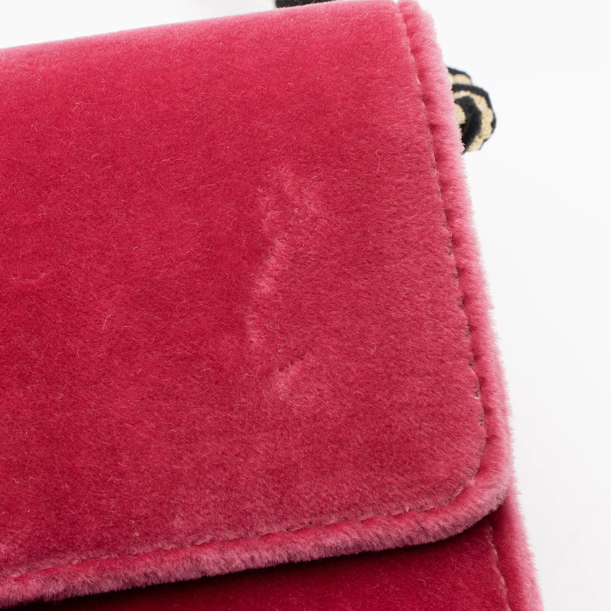 Gucci Velvet Crystal G Shoulder Bag (SHF-y04HzV)