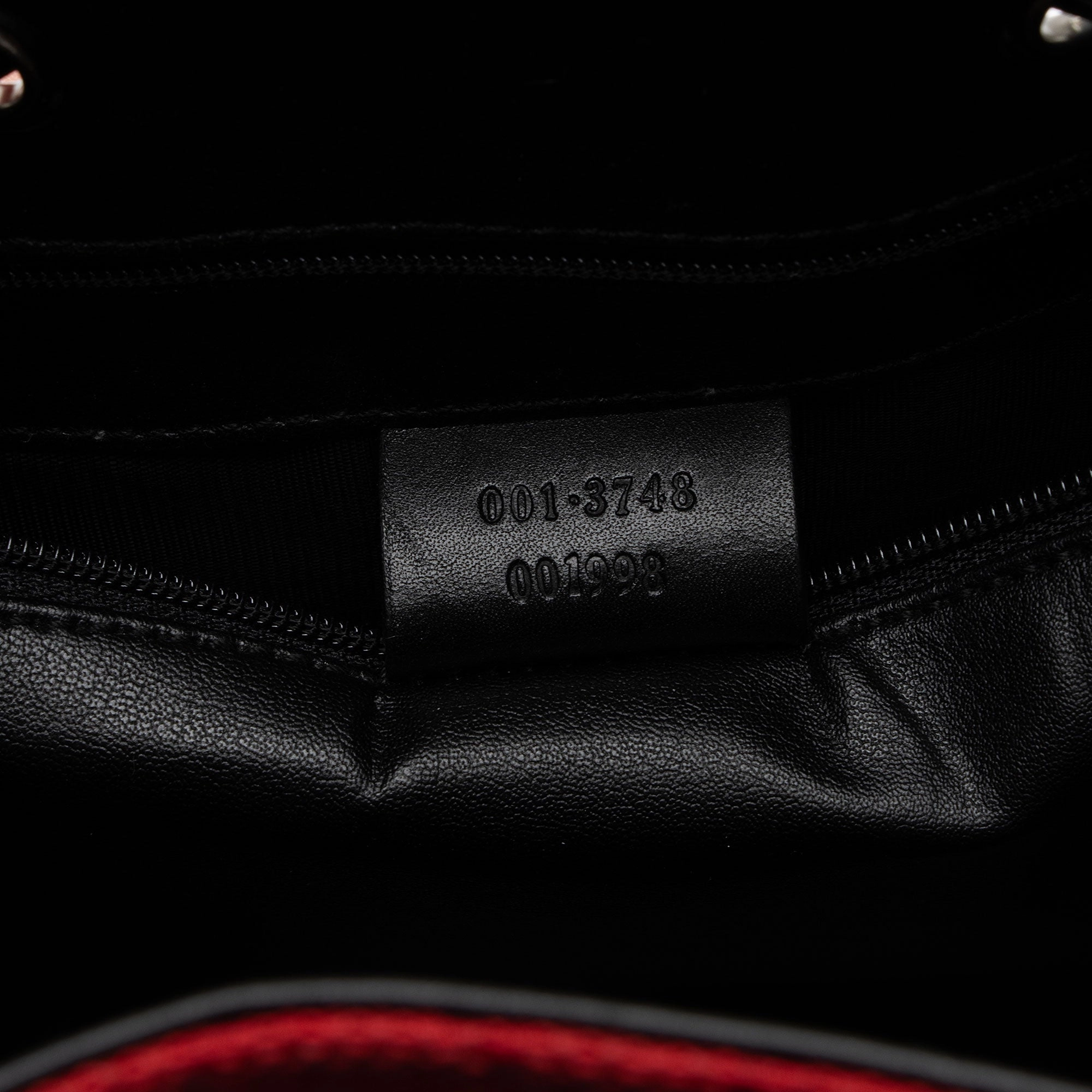 Gucci Vintage GG Canvas Drawstring Shoulder Bag (SHF-9kJYvQ)