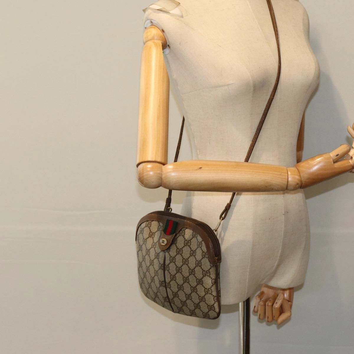 GUCCI Web Sherry Line GG Supreme Shoulder Bag PVC Beige 904 02 047  78759