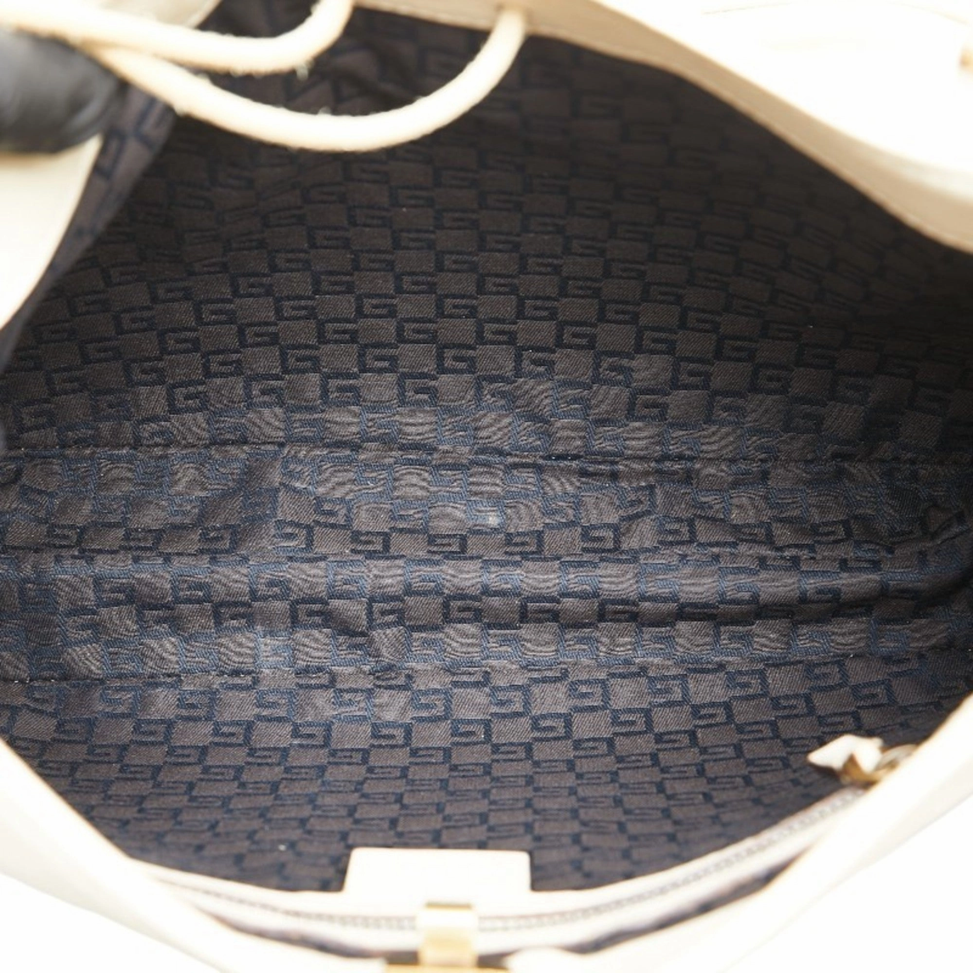 Gucci White Leather Shoulder Bag ()