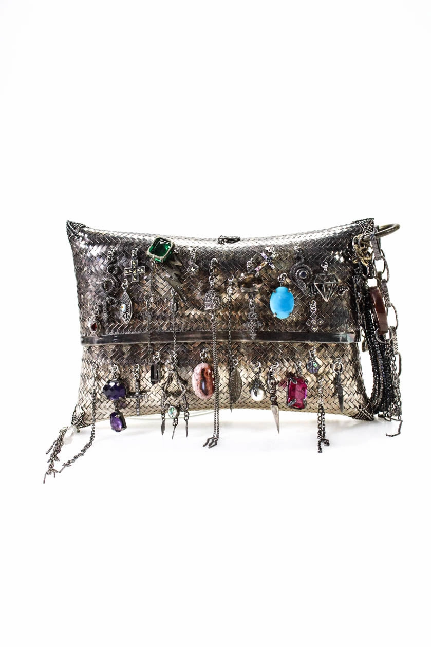 Gunda Womens Mesh Structured Quartz Charms Clutch Silver Tone Small Handbag