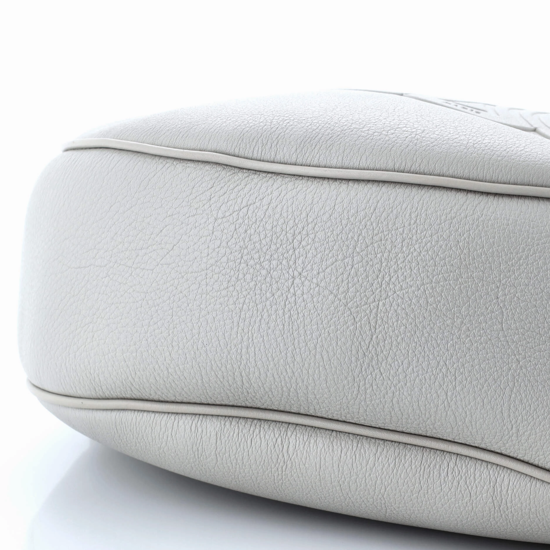 Heloise Shoulder Bag Triomphe Embossed Leather
