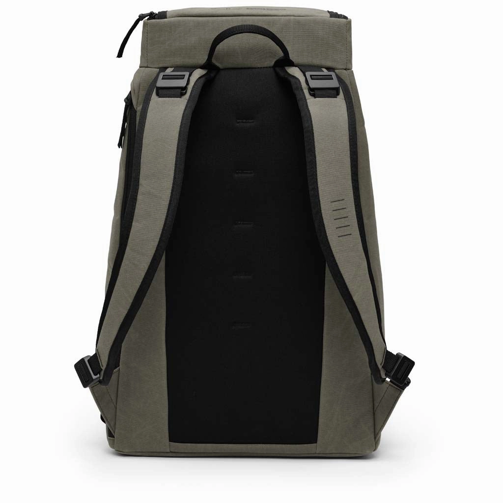 Hugger Backpack 30