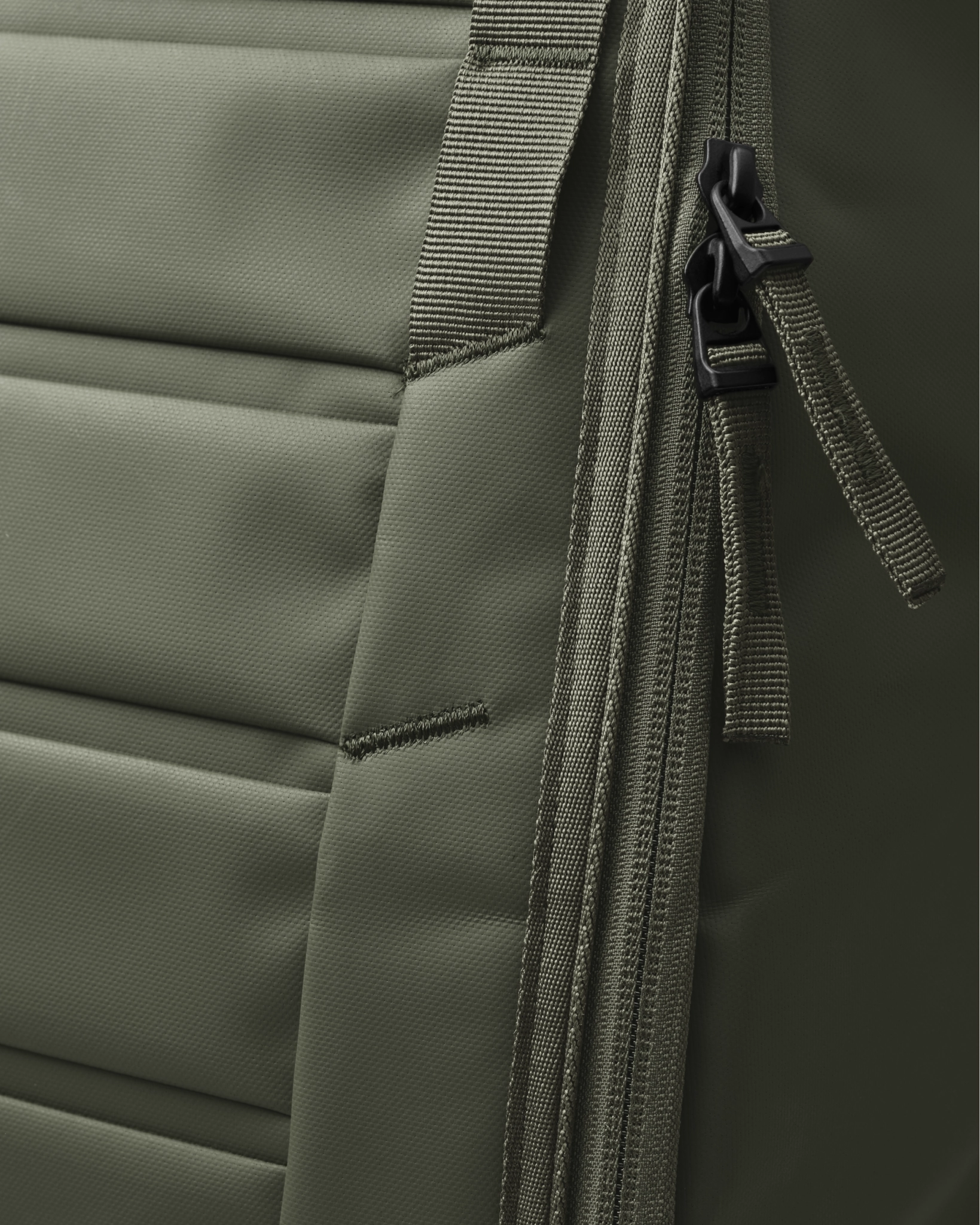Hugger Backpack 30L Moss Green