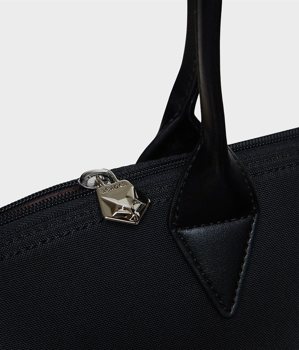 Jolly Apple & Recycled Nylon Tote | Black